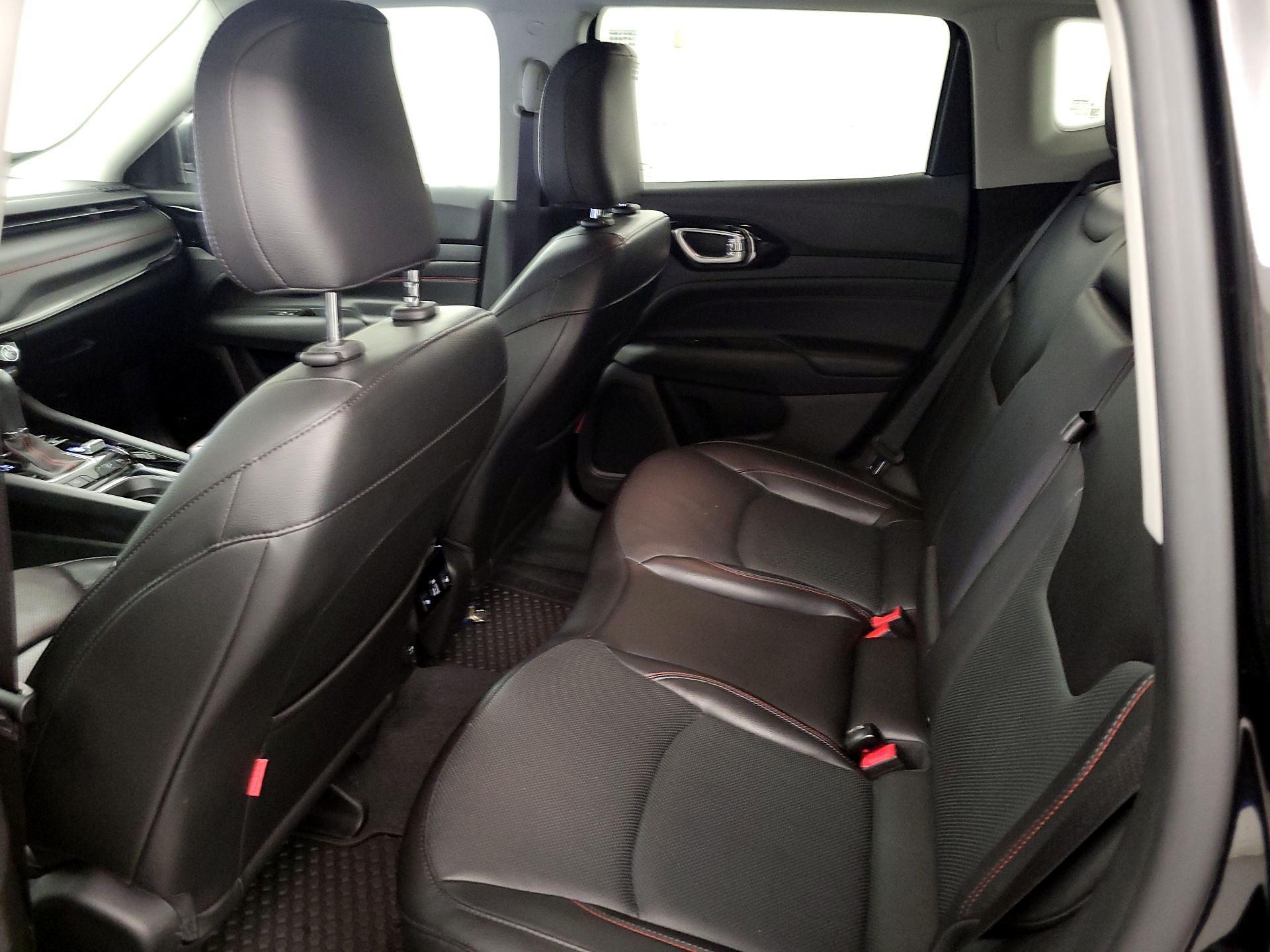 Thumbnail: 2022 Jeep Compass - 19