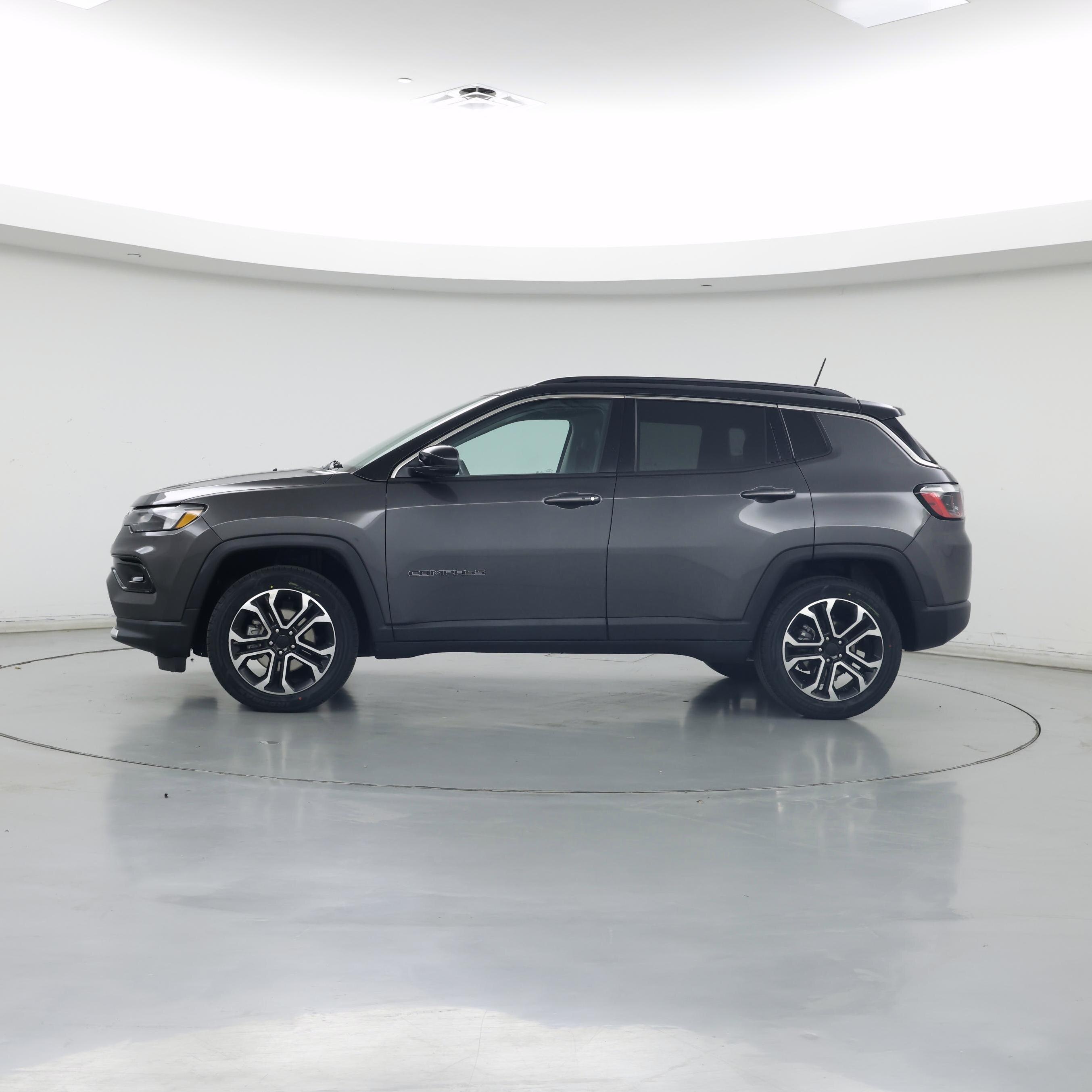 Thumbnail: 2022 Jeep Compass - 3