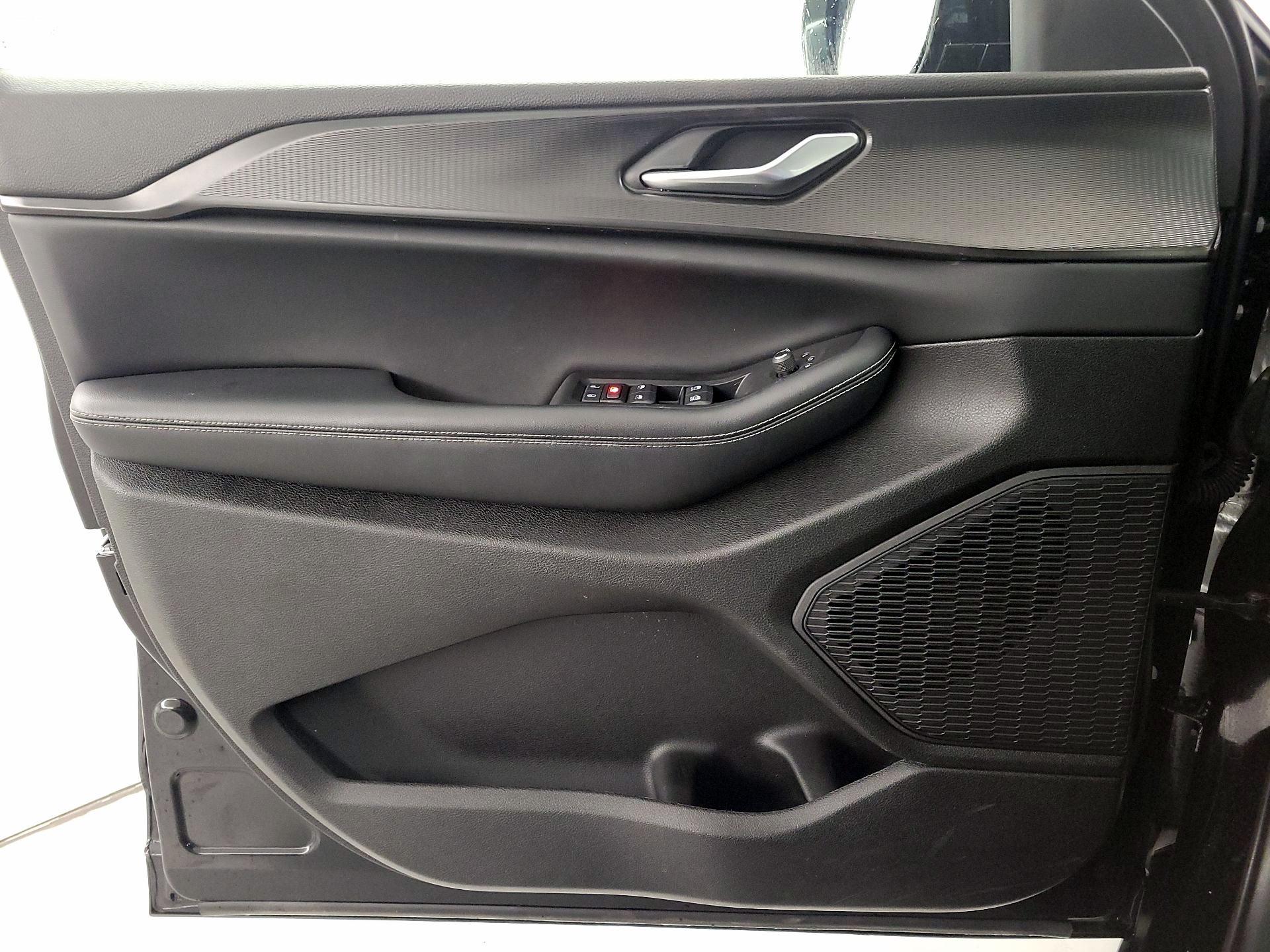 Thumbnail: 2023 Jeep Grand Cherokee L - 12