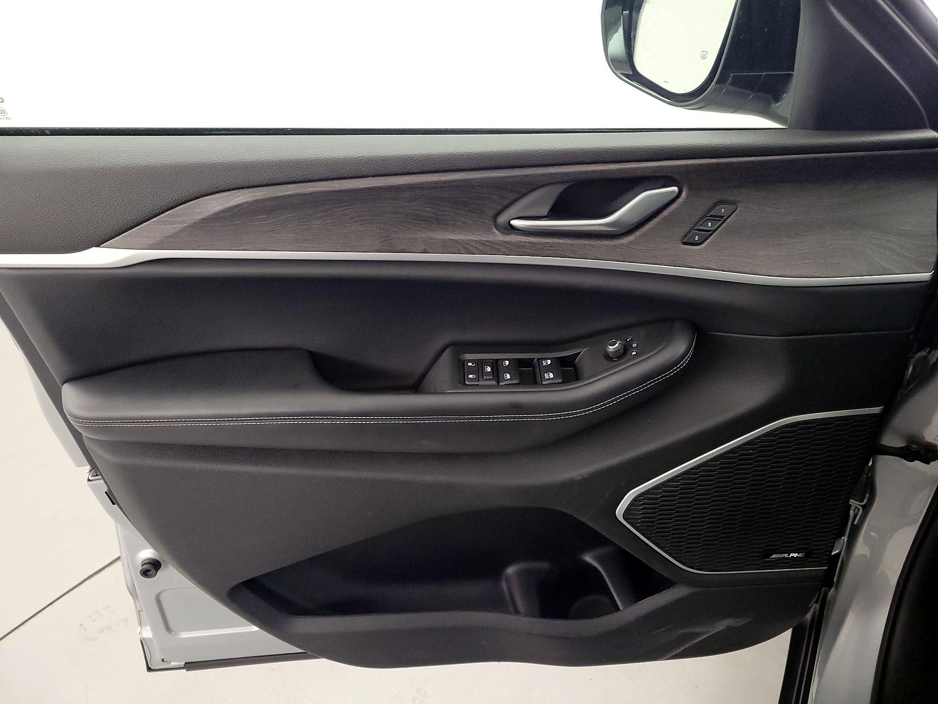 Thumbnail: 2021 Jeep Grand Cherokee L - 12