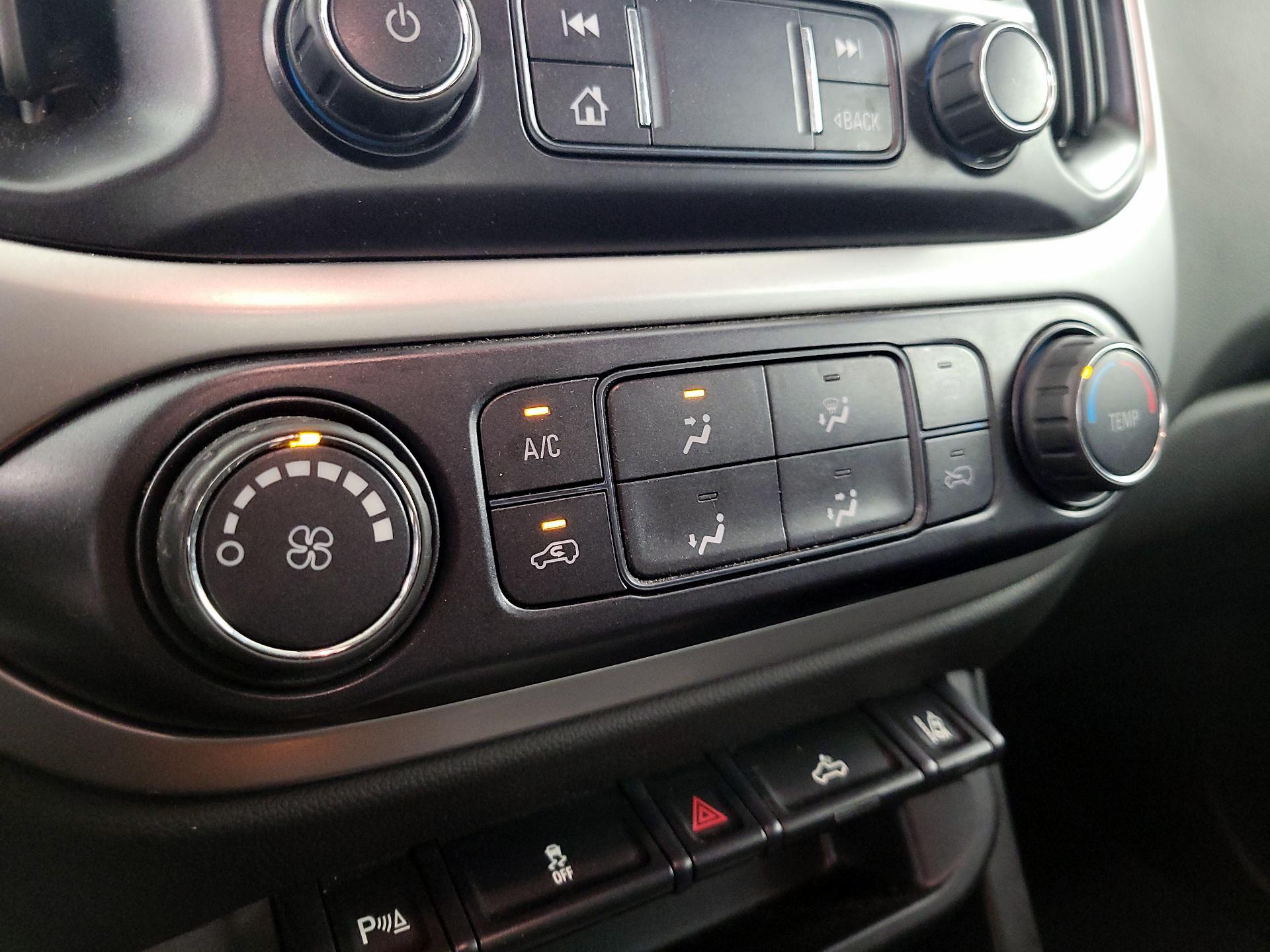 Thumbnail: 2021 Chevrolet Colorado - 16