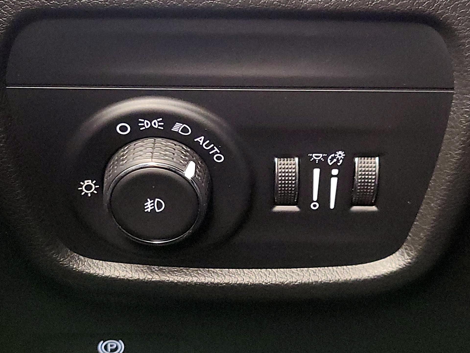 Thumbnail: 2023 Jeep Grand Cherokee - 13