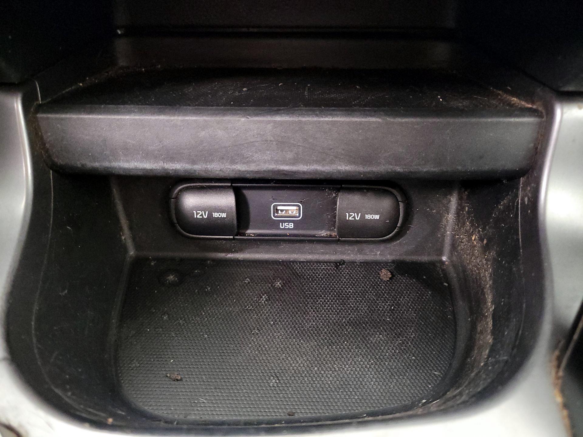 Thumbnail: 2023 Kia Seltos - 18