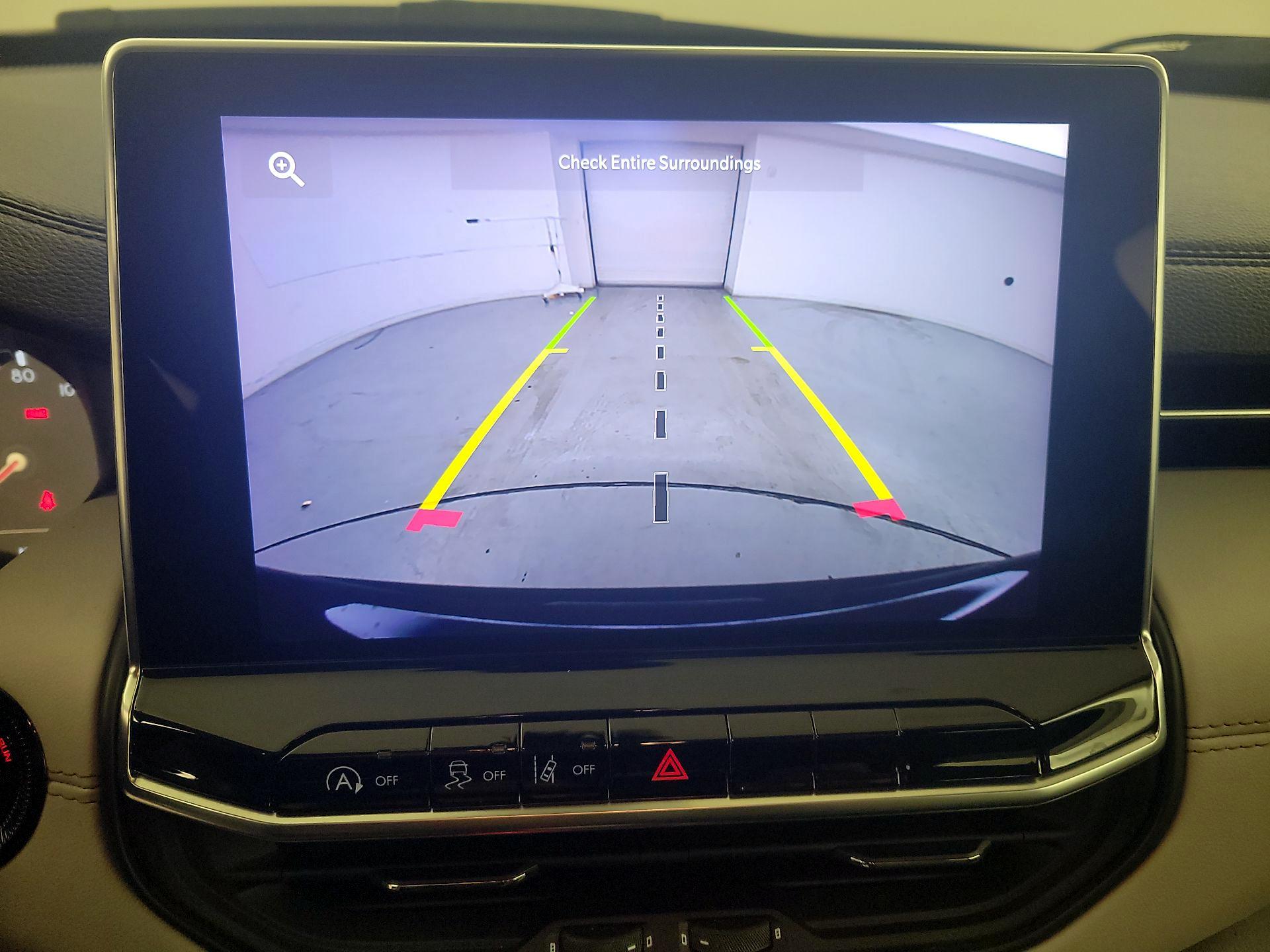 Thumbnail: 2022 Jeep Compass - 14