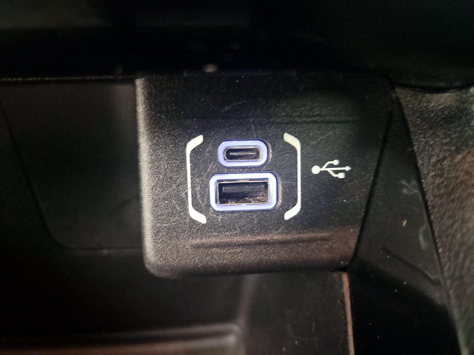 Thumbnail: 2022 Jeep Compass - 18