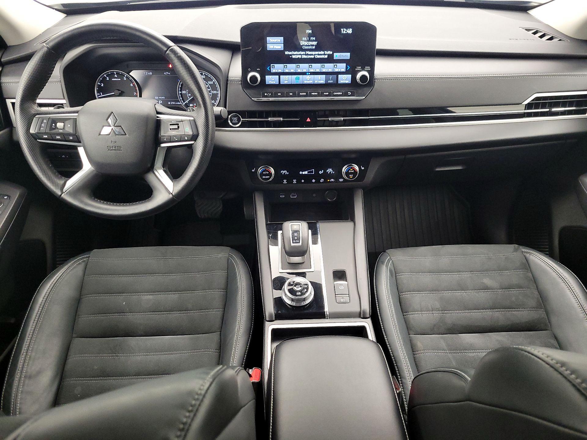 Thumbnail: 2022 Mitsubishi Outlander - 9