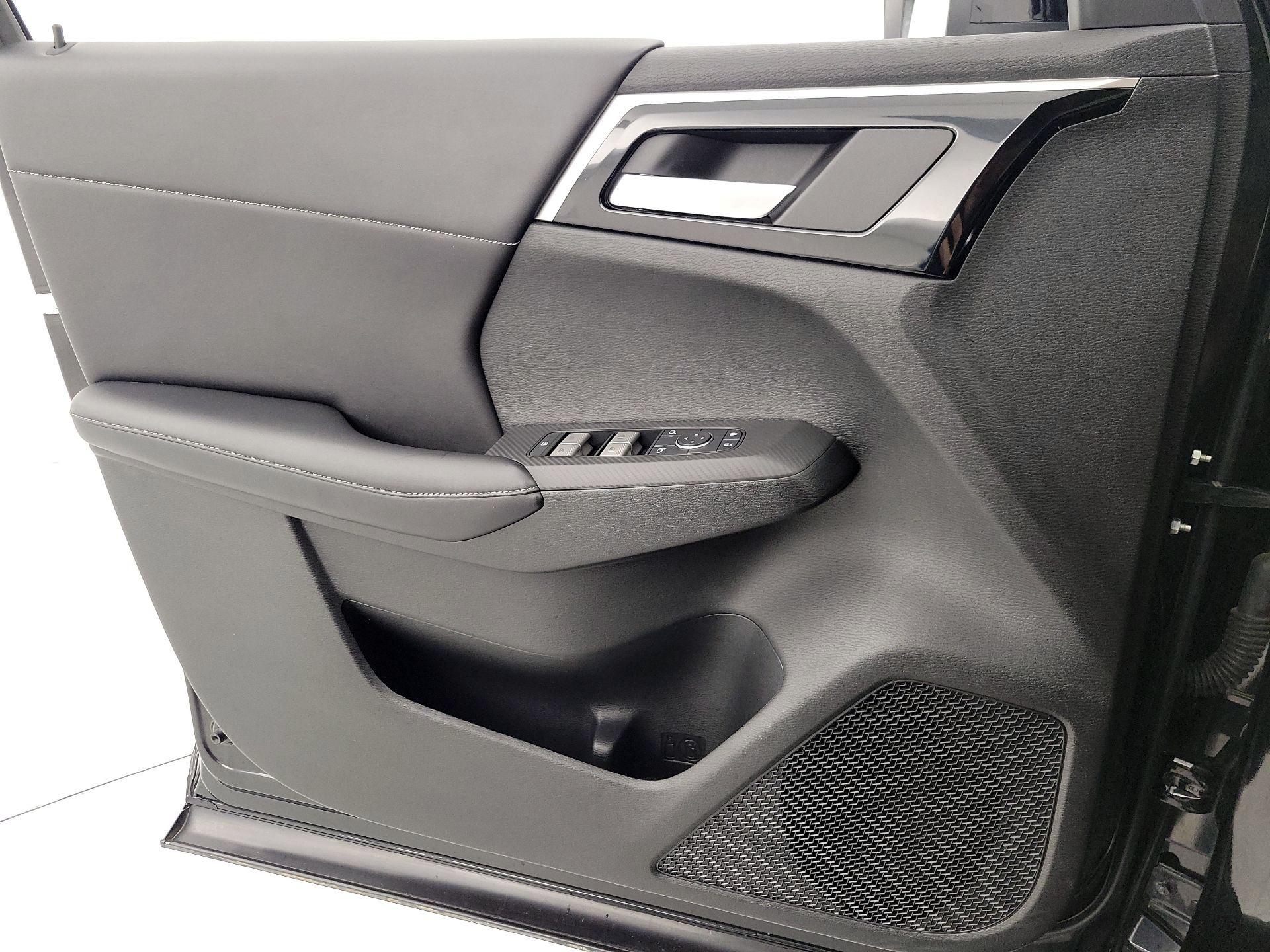 Thumbnail: 2022 Mitsubishi Outlander - 12