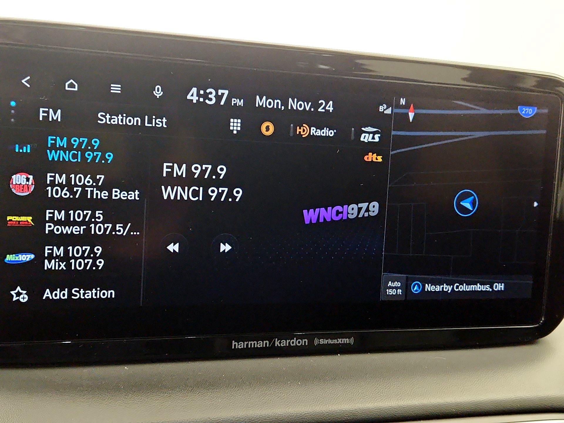 Thumbnail: 2022 Hyundai Santa Fe - 16