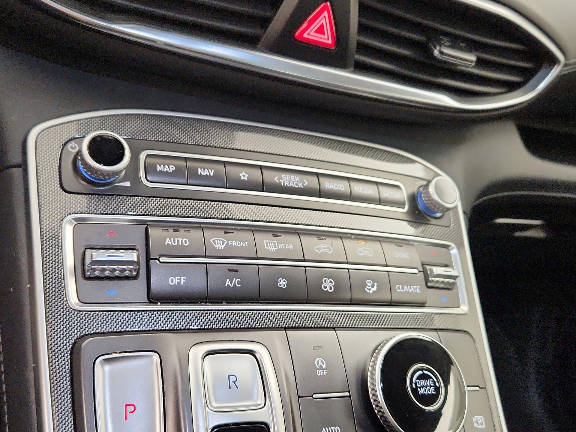 Thumbnail: 2022 Hyundai Santa Fe - 17