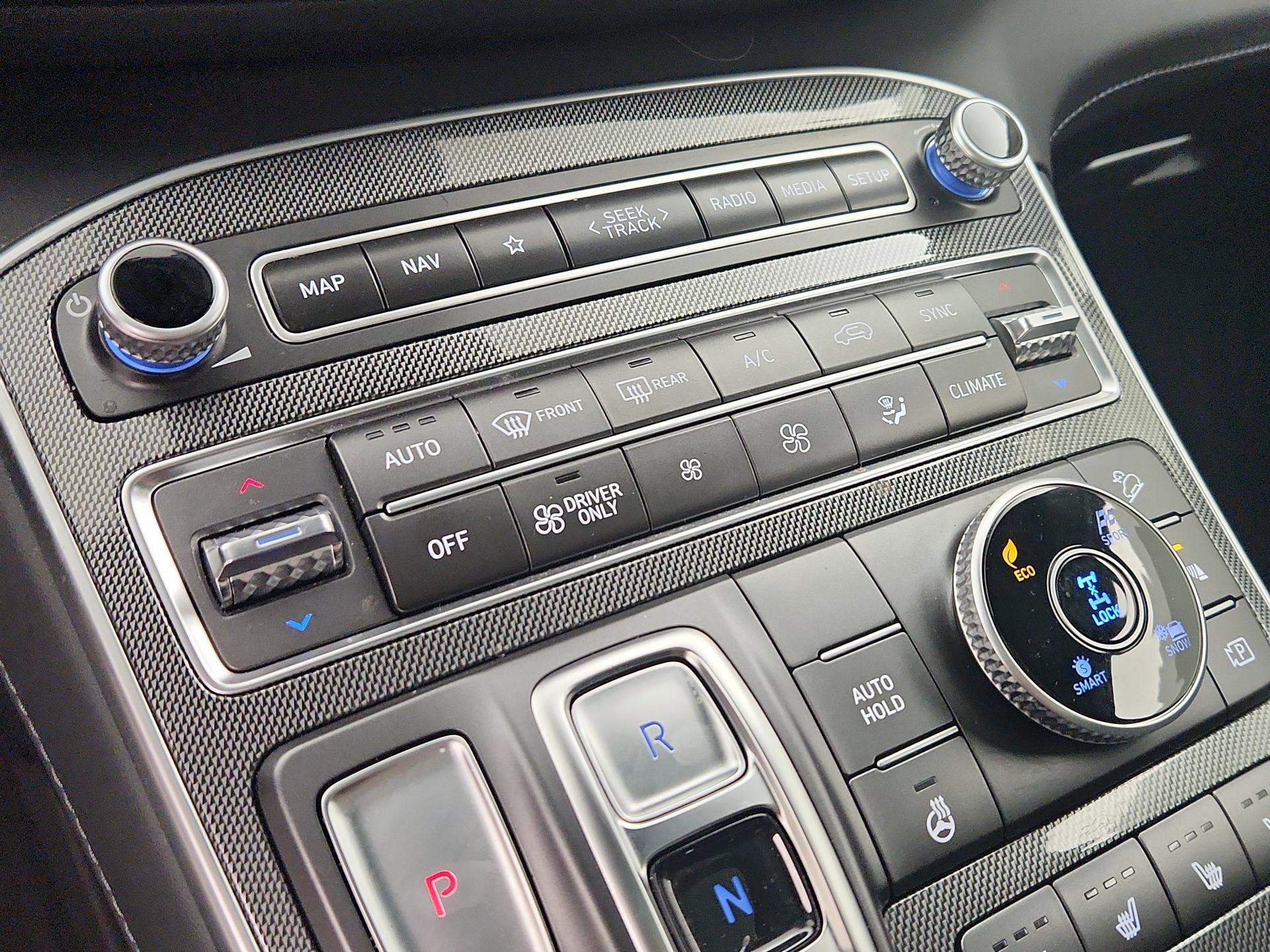 Thumbnail: 2023 Hyundai Santa Fe - 17