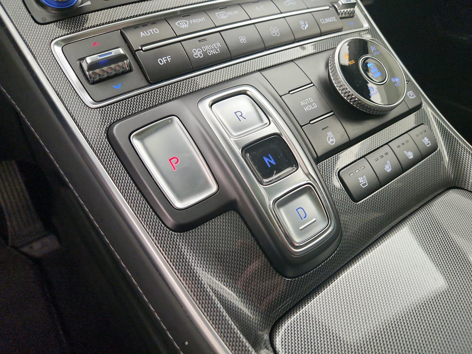 Thumbnail: 2023 Hyundai Santa Fe - 18