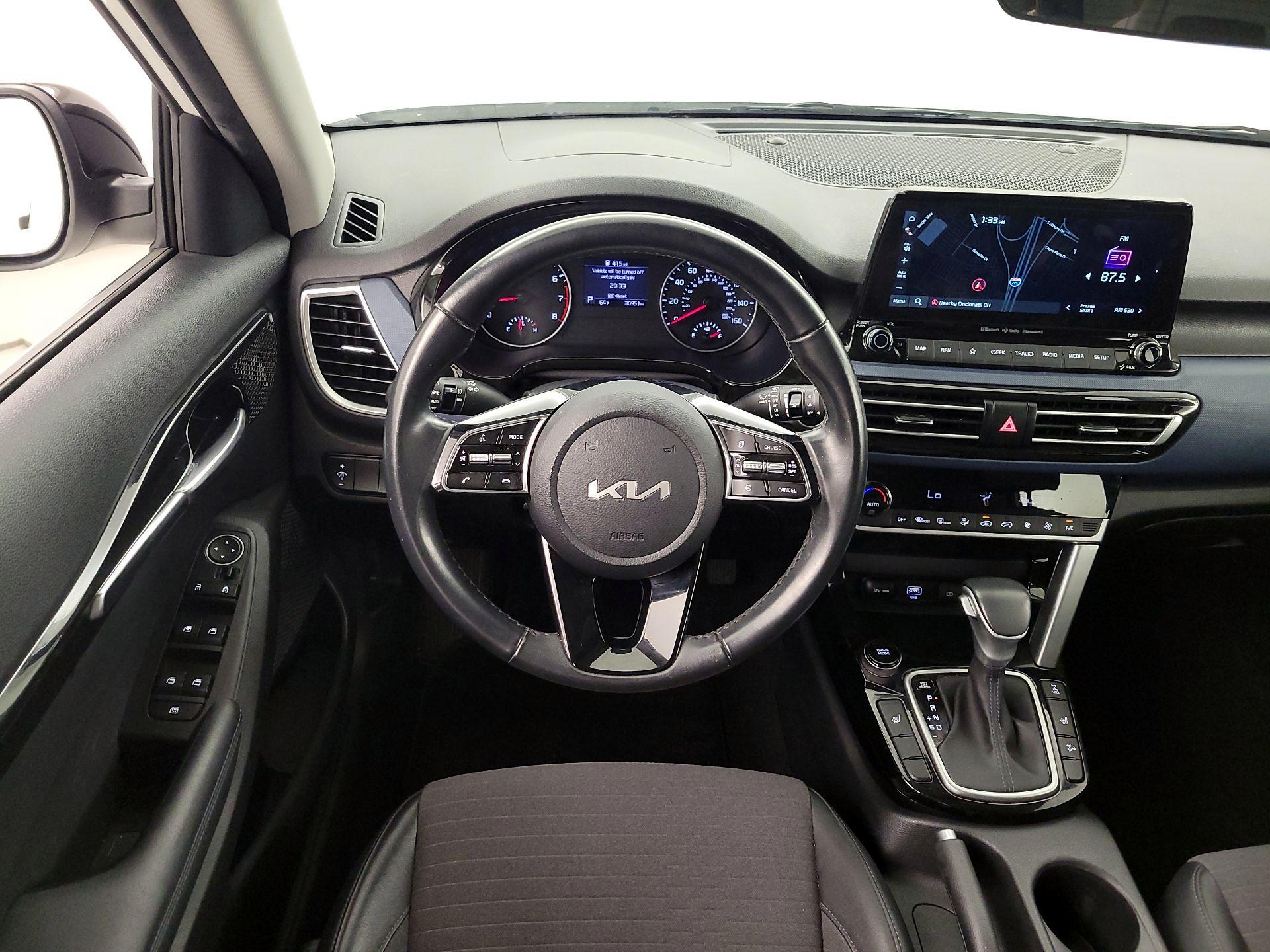 Thumbnail: 2023 Kia Seltos - 10