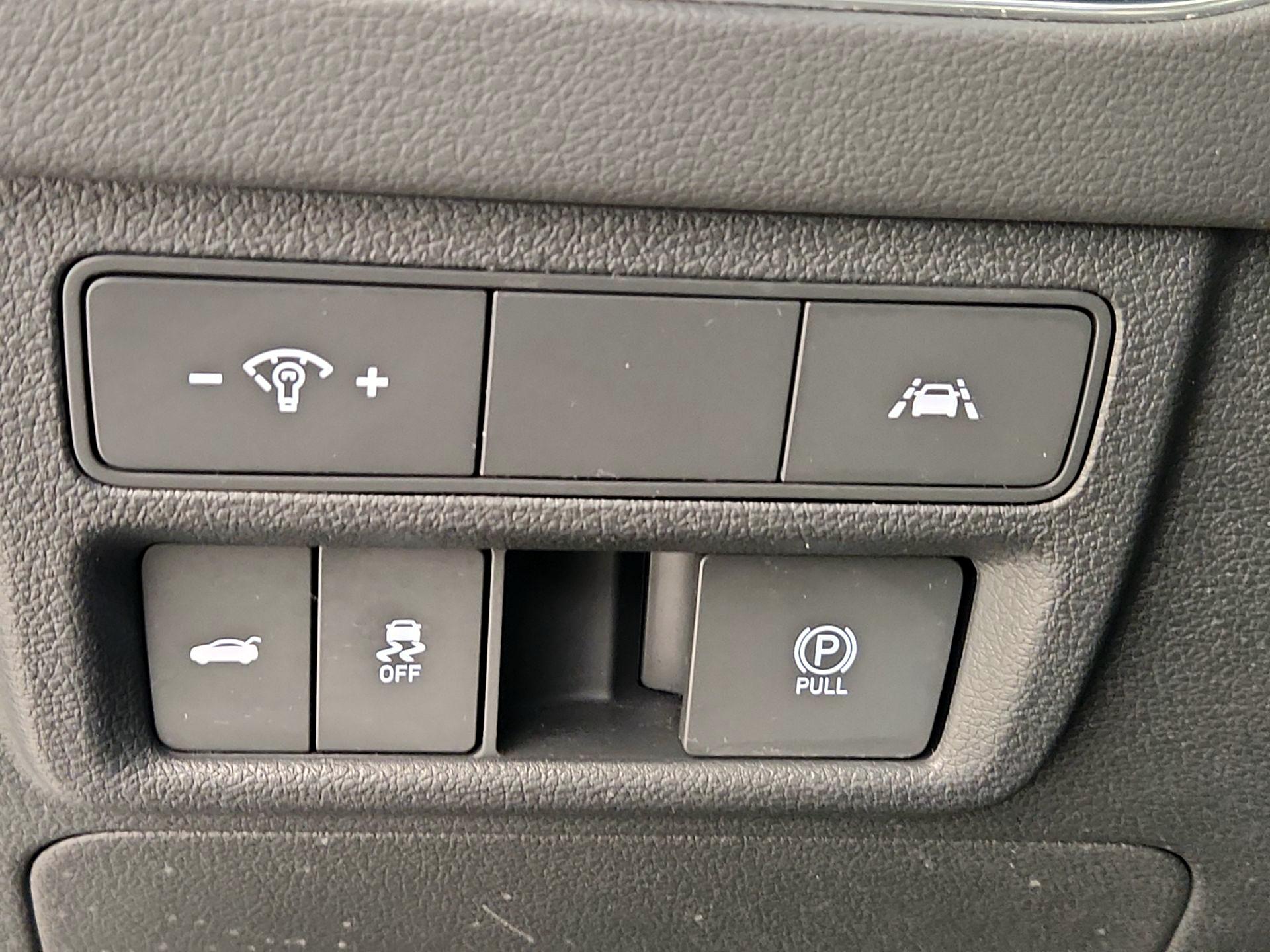 Thumbnail: 2022 Hyundai Sonata - 13