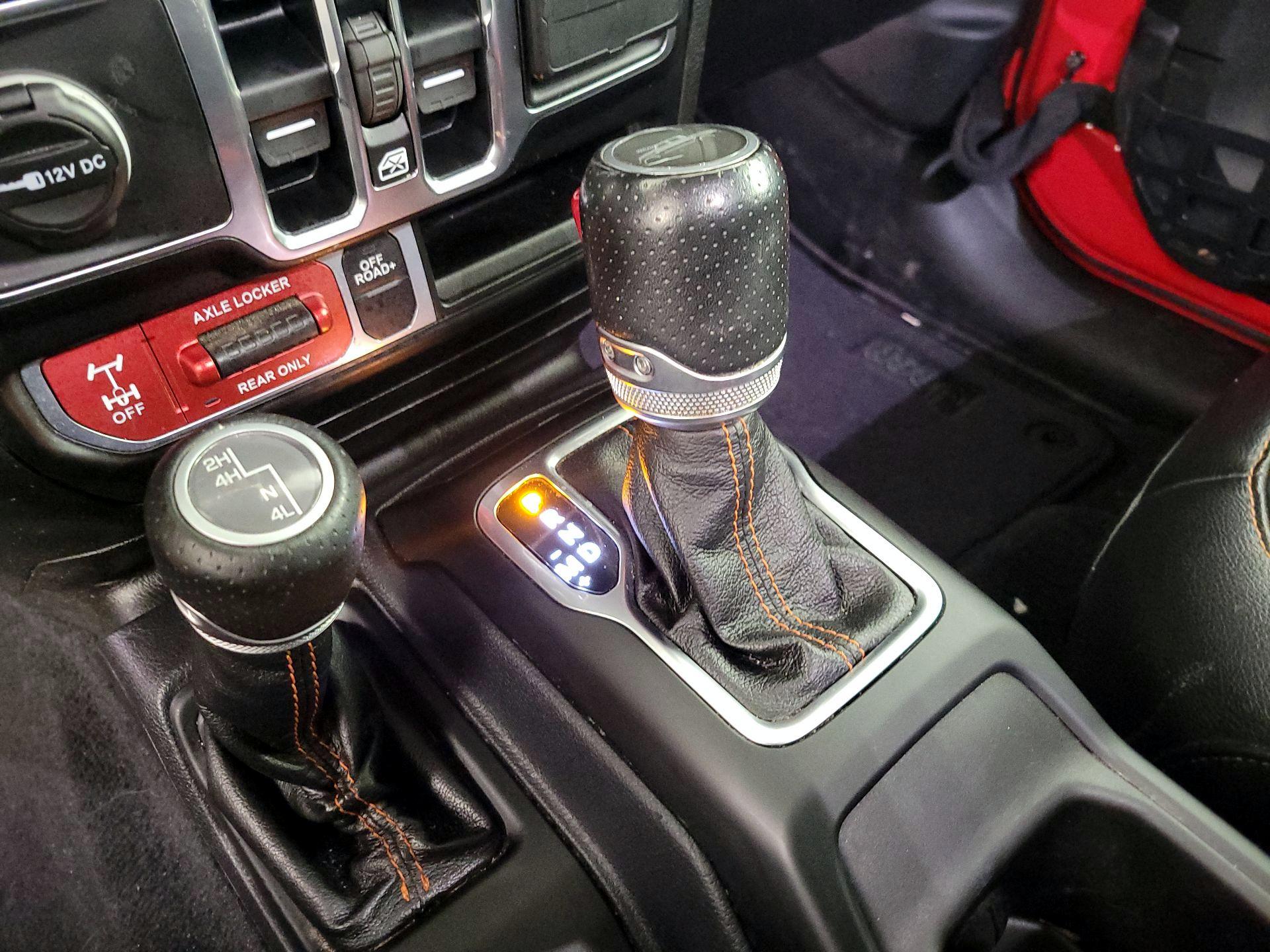 Thumbnail: 2021 Jeep Gladiator - 18