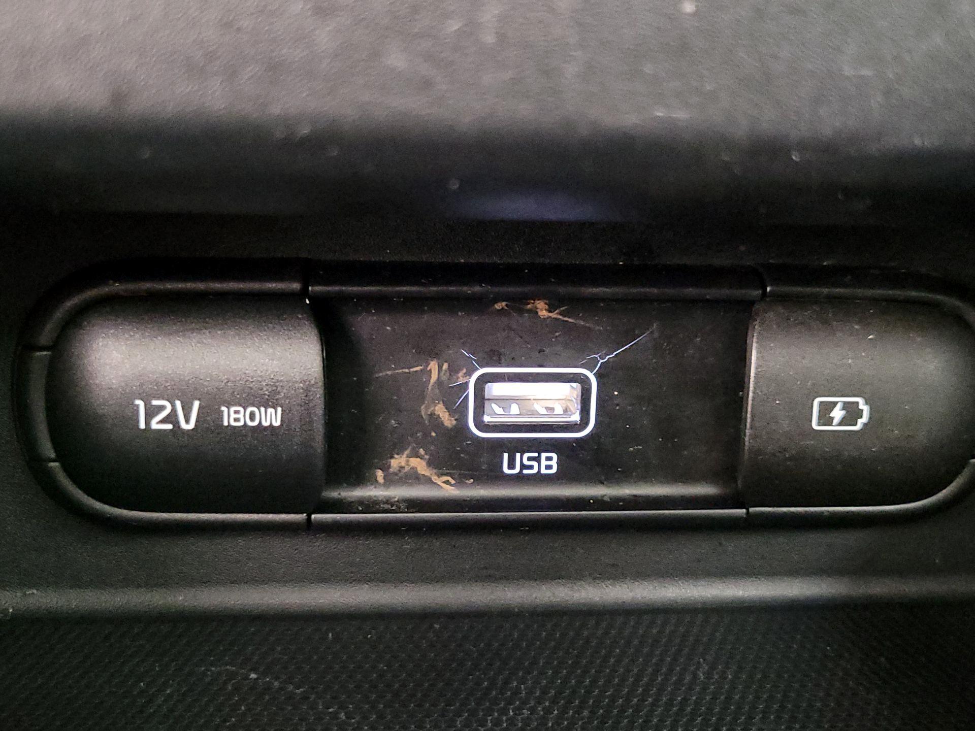 Thumbnail: 2023 Kia Seltos - 19