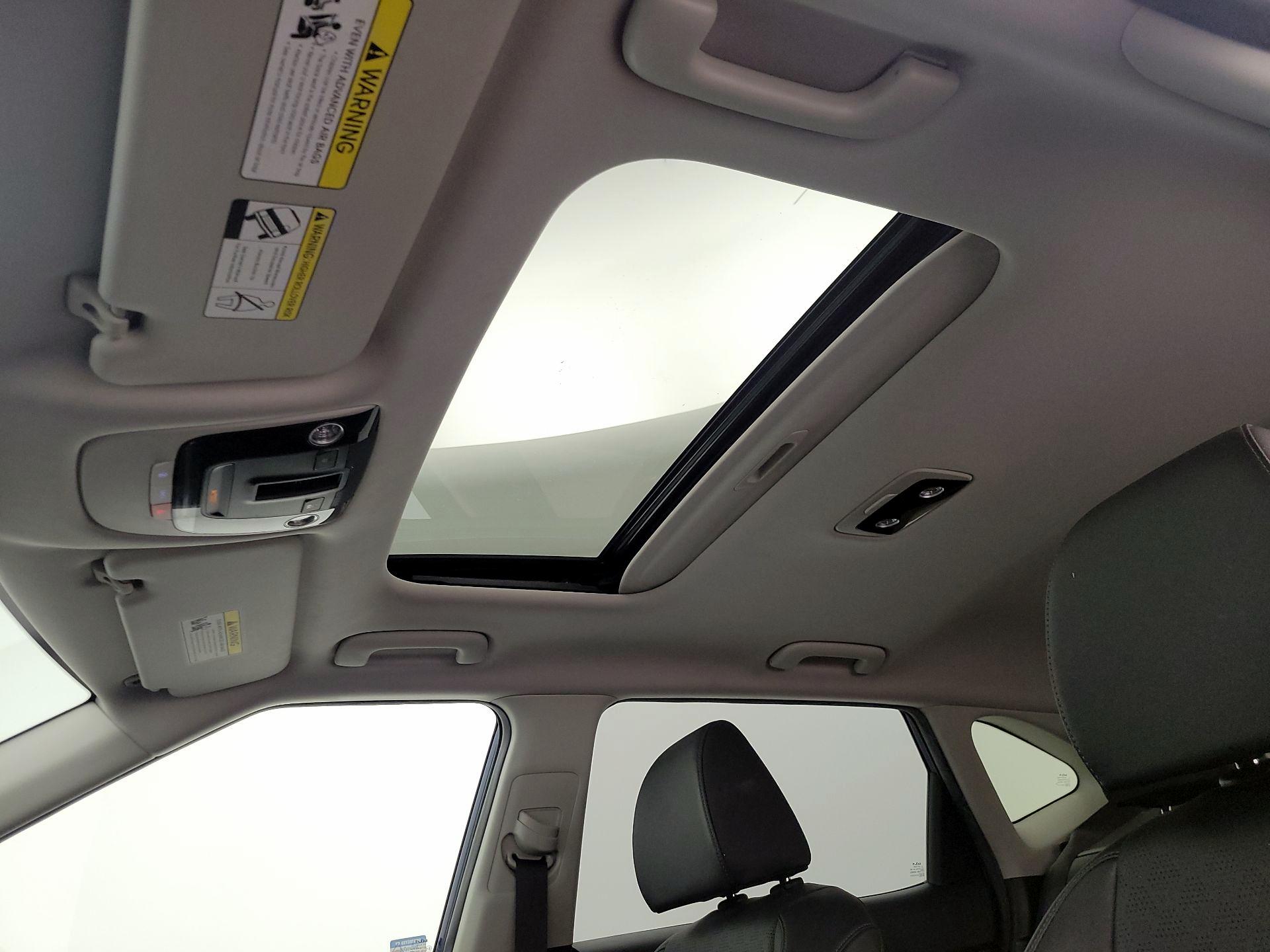 Thumbnail: 2023 Kia Seltos - 20