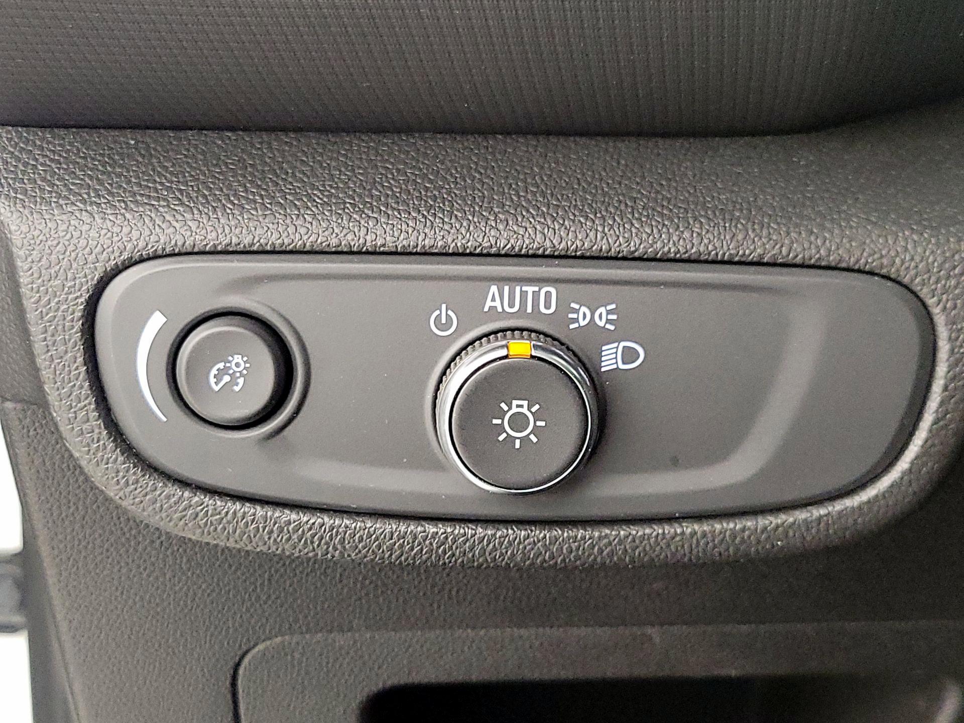 Thumbnail: 2021 Chevrolet TrailBlazer - 13