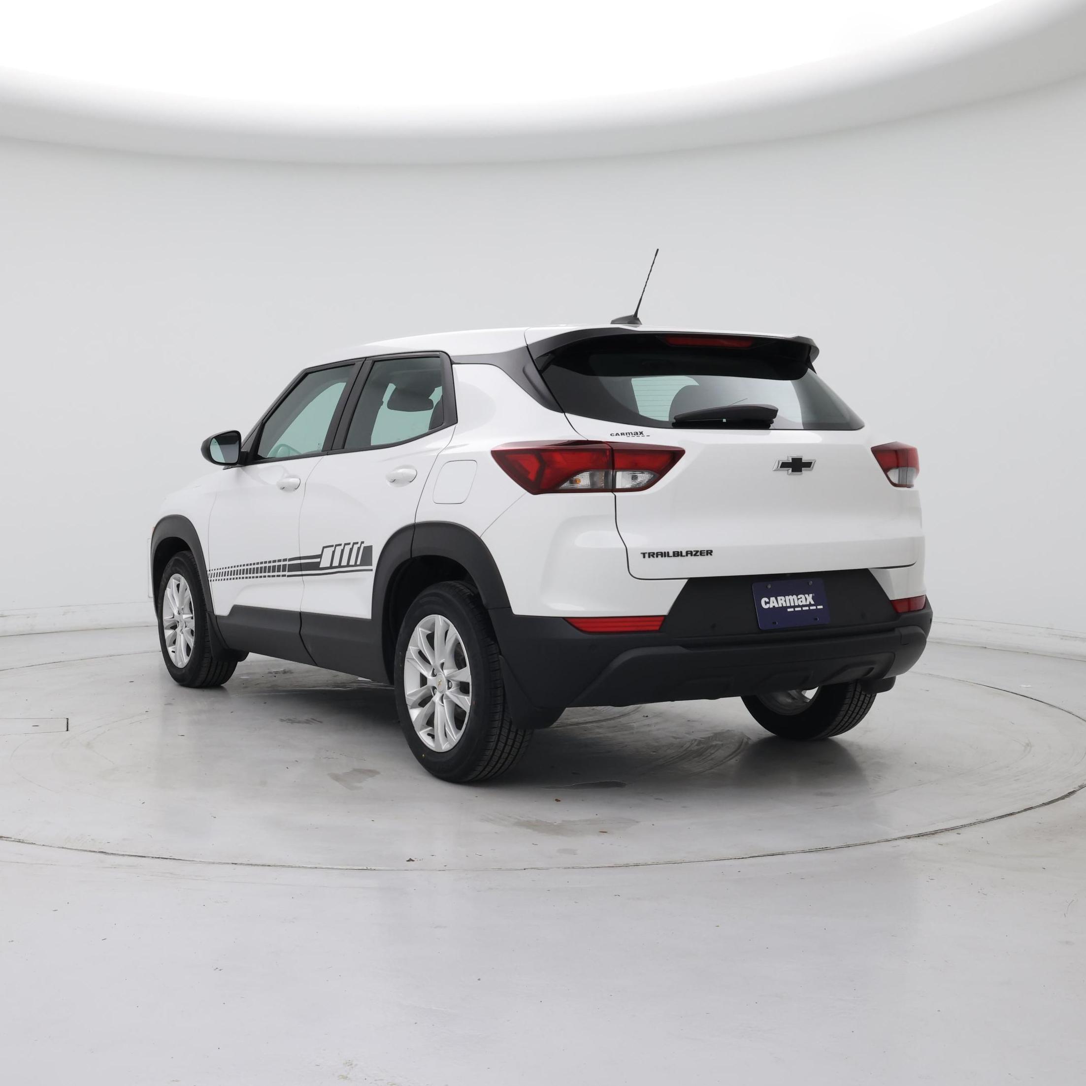 Thumbnail: 2021 Chevrolet TrailBlazer - 2