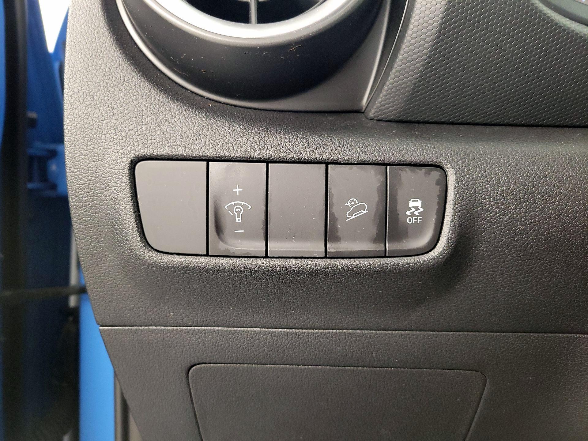 Thumbnail: 2023 Hyundai Kona - 13