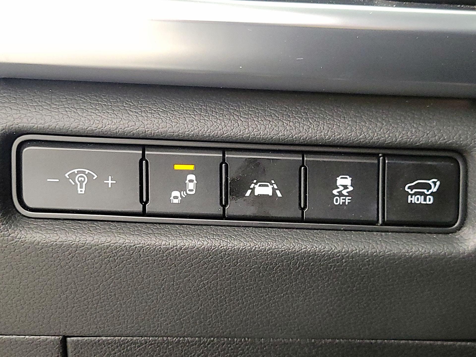 Thumbnail: 2021 Kia Telluride - 13