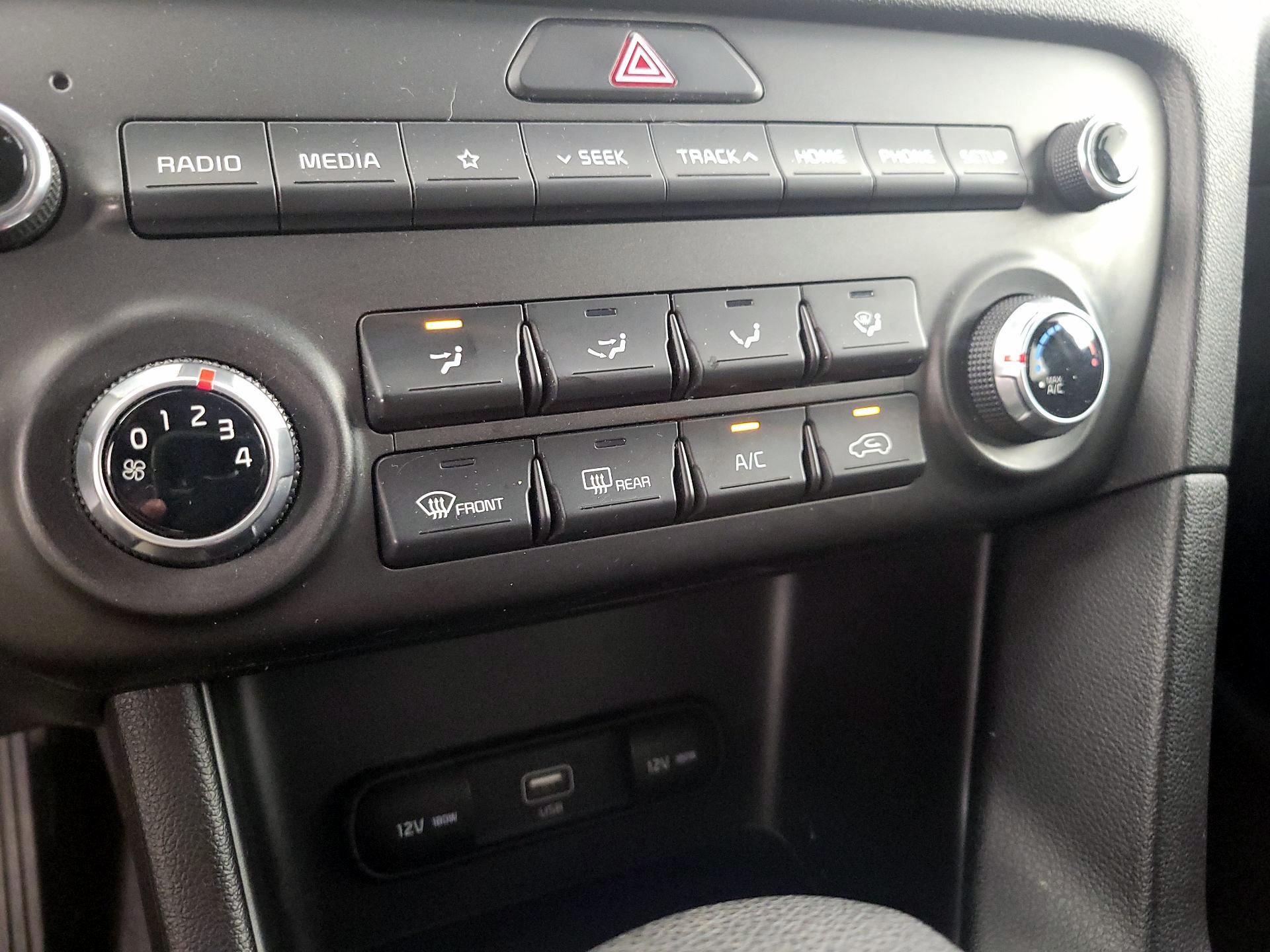 Thumbnail: 2020 Kia Sportage - 16