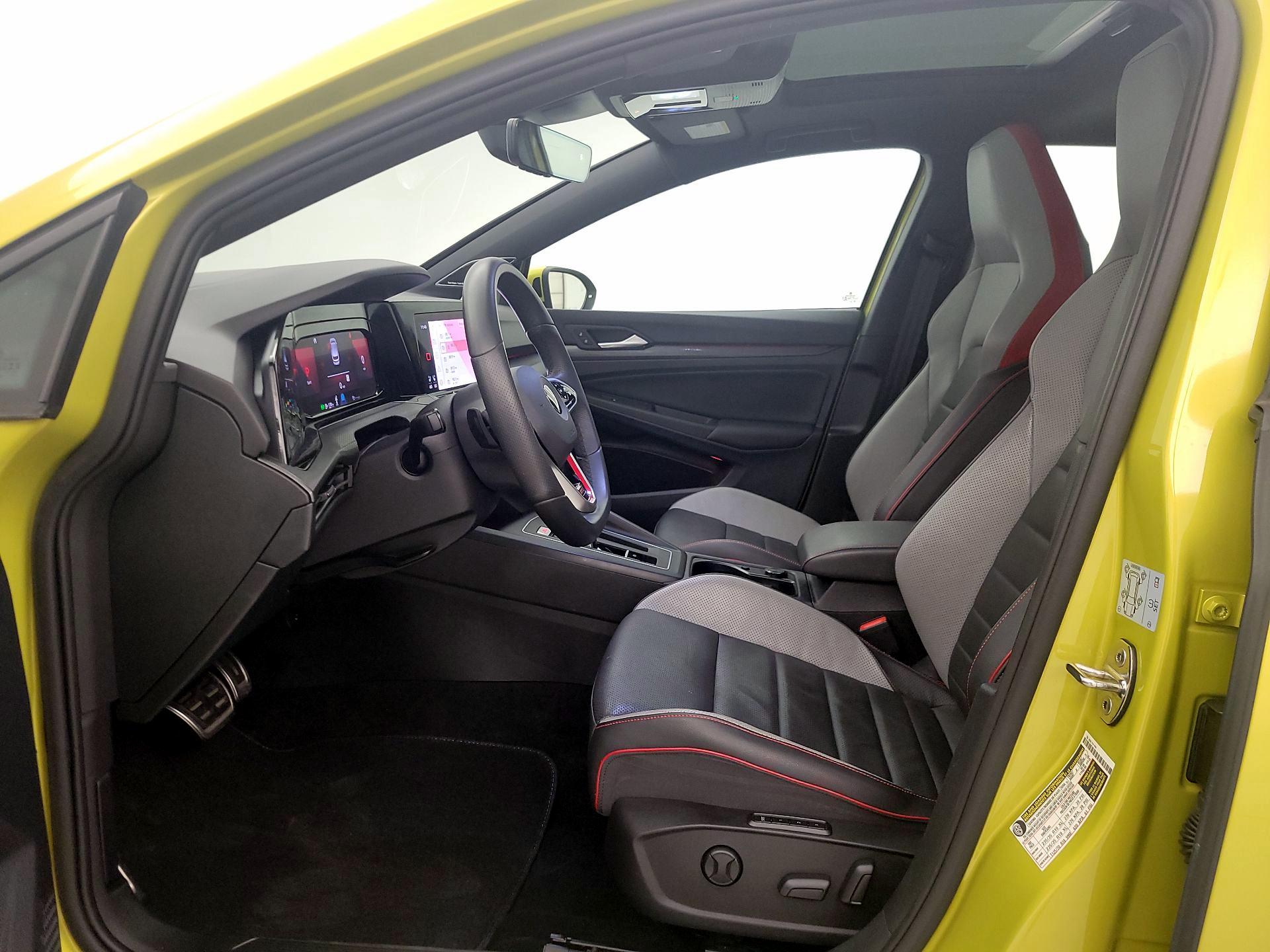 Thumbnail: 2022 Volkswagen Golf - 11