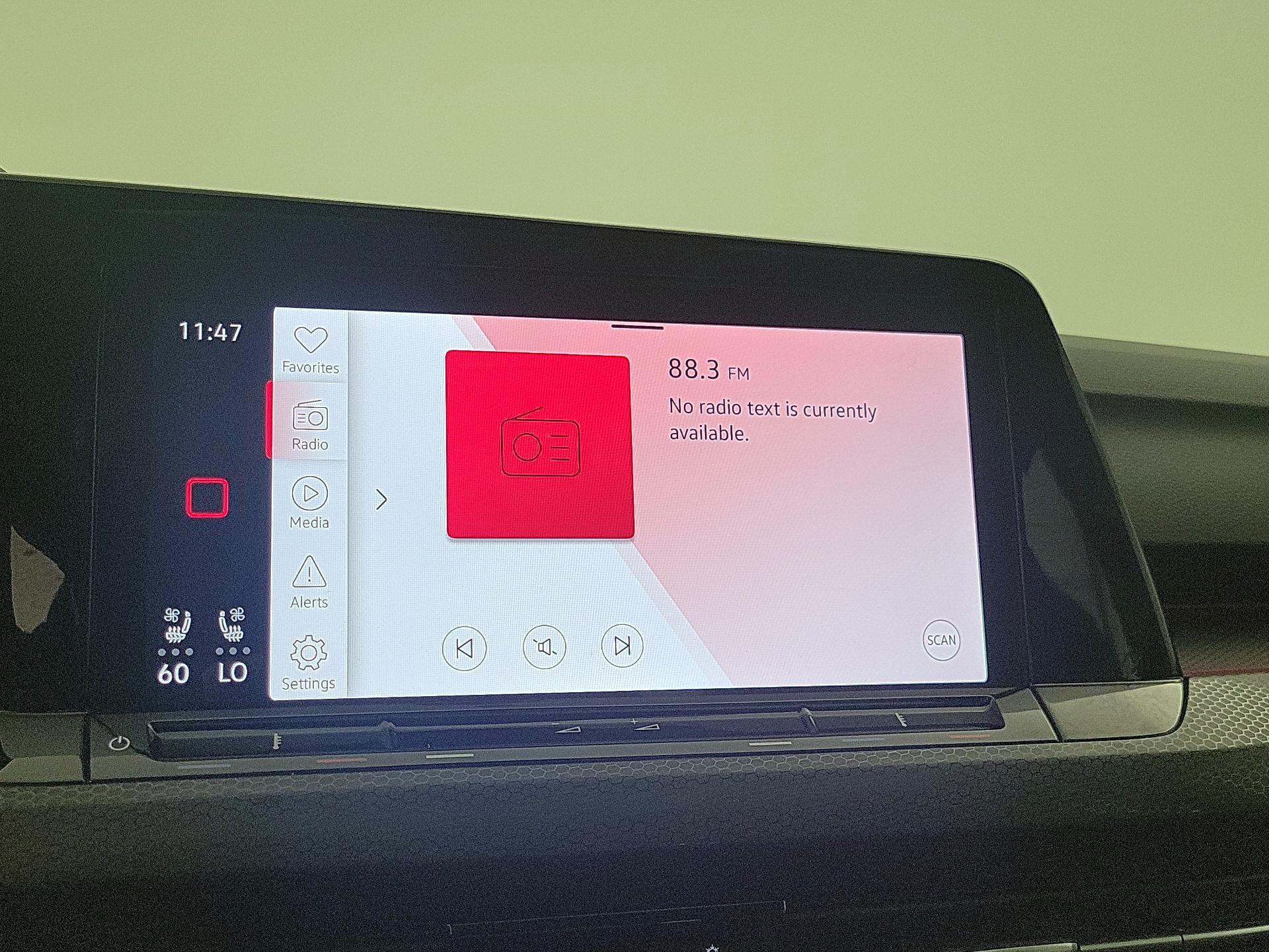 Thumbnail: 2022 Volkswagen Golf - 16