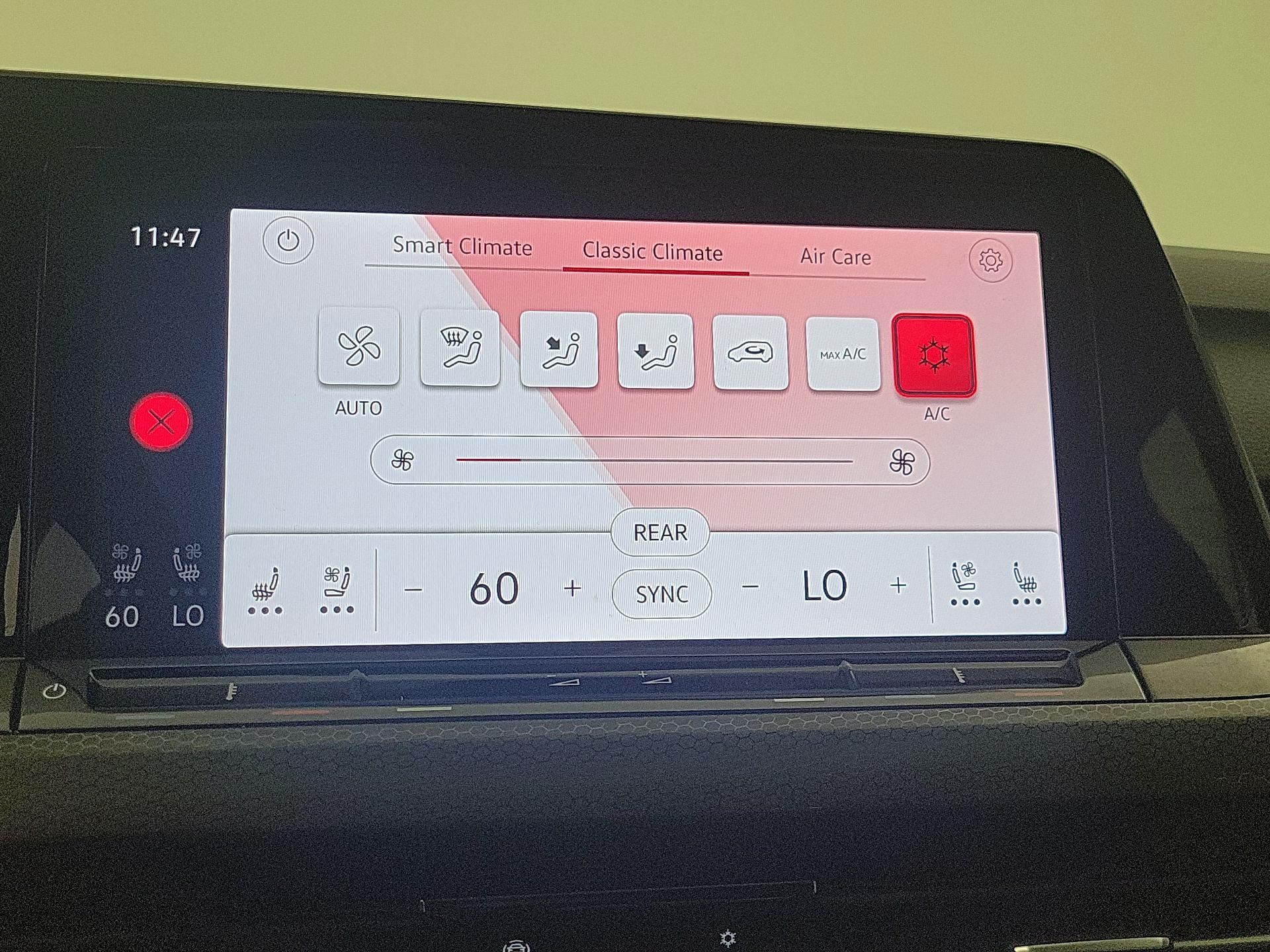 Thumbnail: 2022 Volkswagen Golf - 17