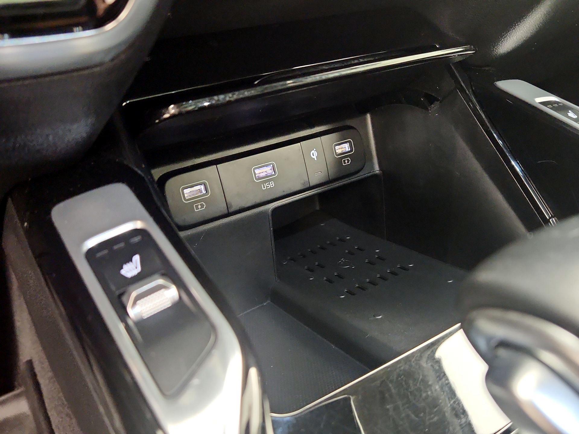 Thumbnail: 2021 Kia Sorento - 19