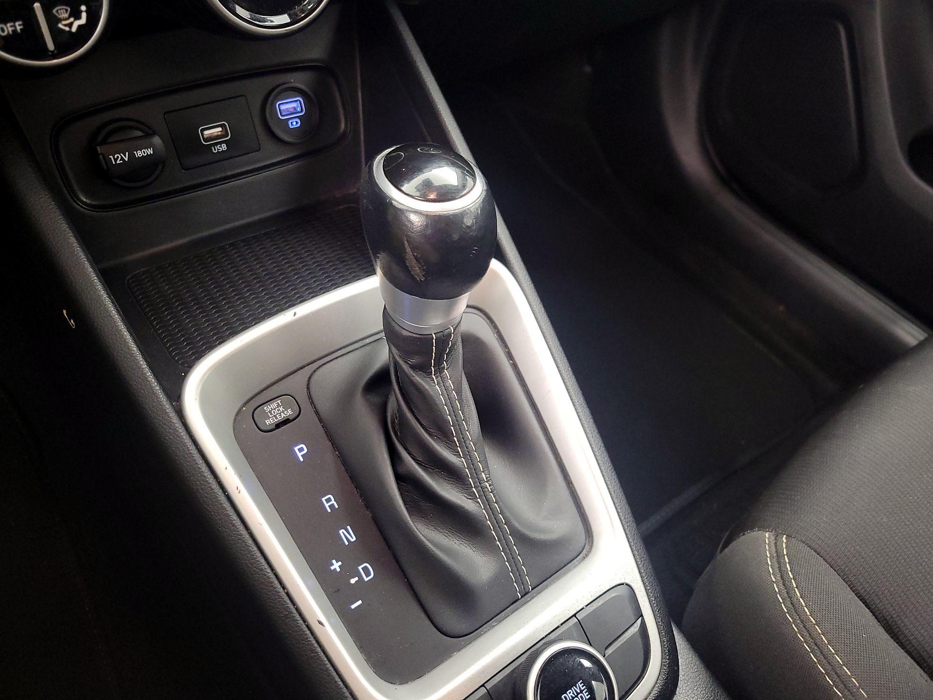 Thumbnail: 2021 Hyundai Venue - 17