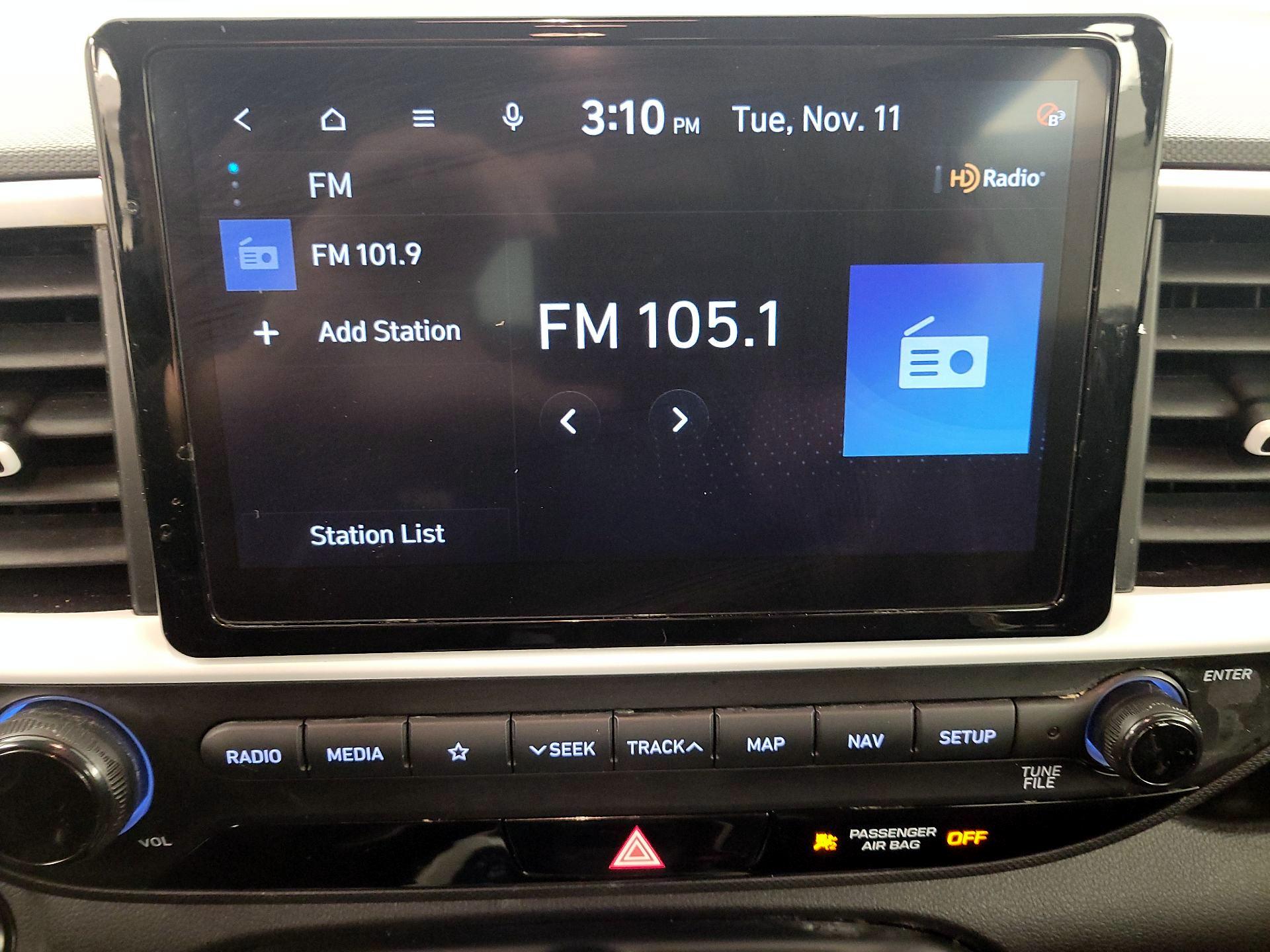 Thumbnail: 2022 Hyundai Venue - 16