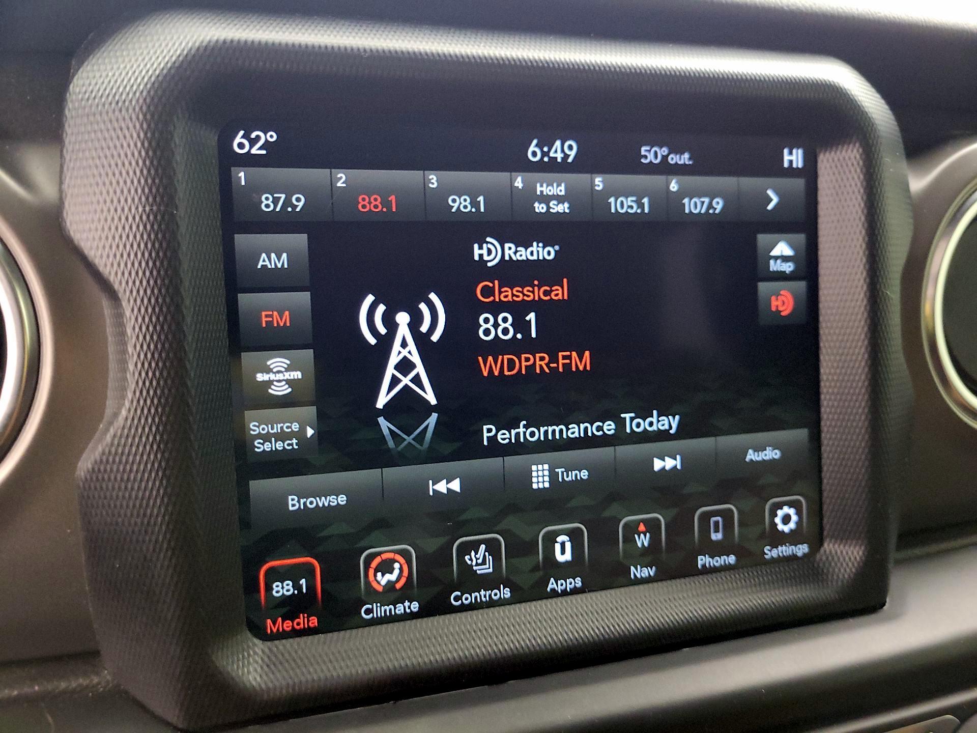 Thumbnail: 2022 Jeep Wrangler - 15