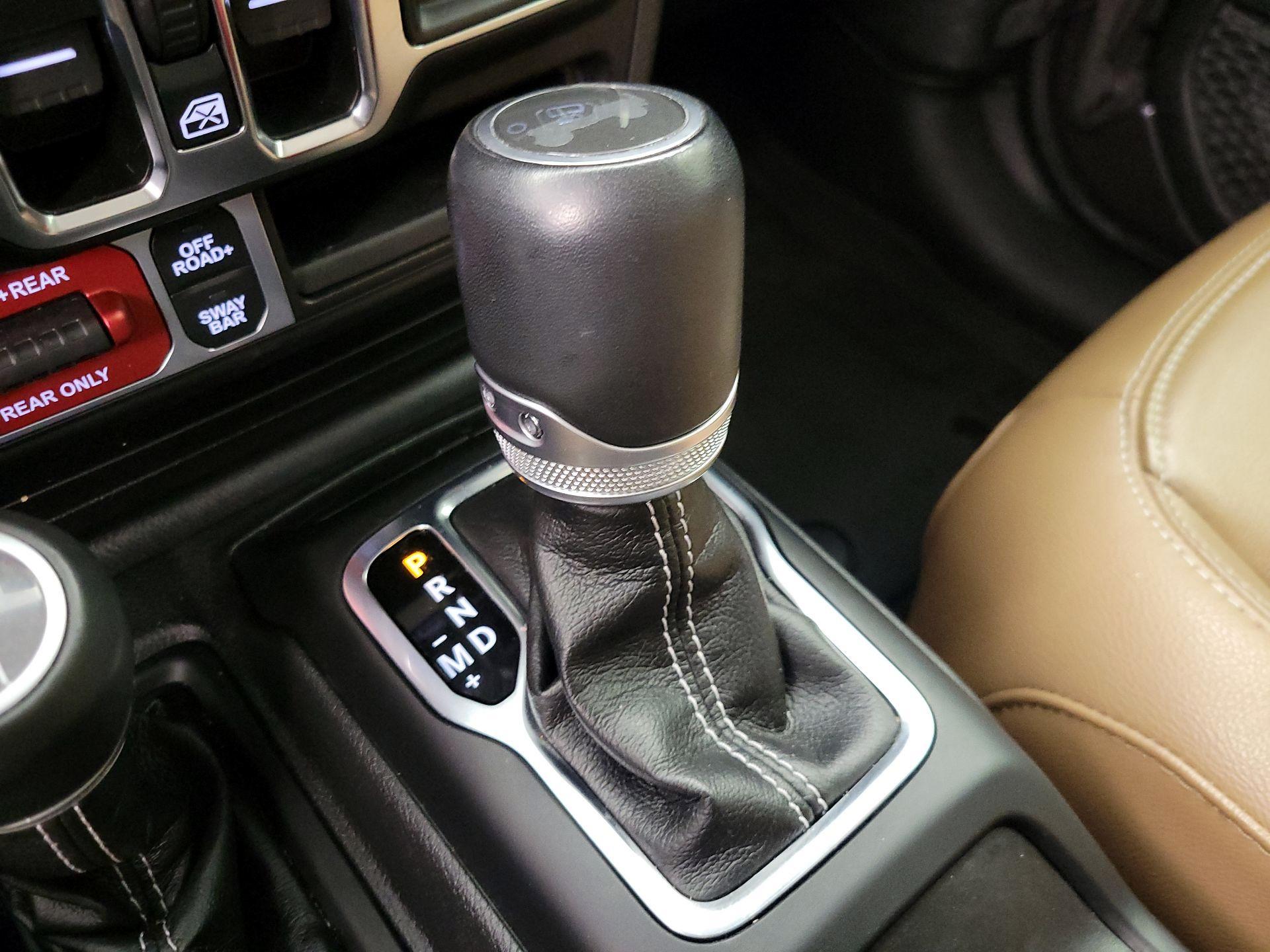 Thumbnail: 2022 Jeep Wrangler - 17