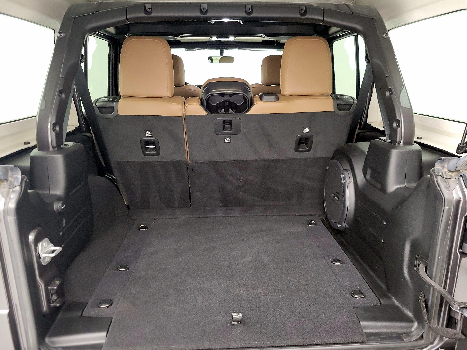 Thumbnail: 2022 Jeep Wrangler - 20