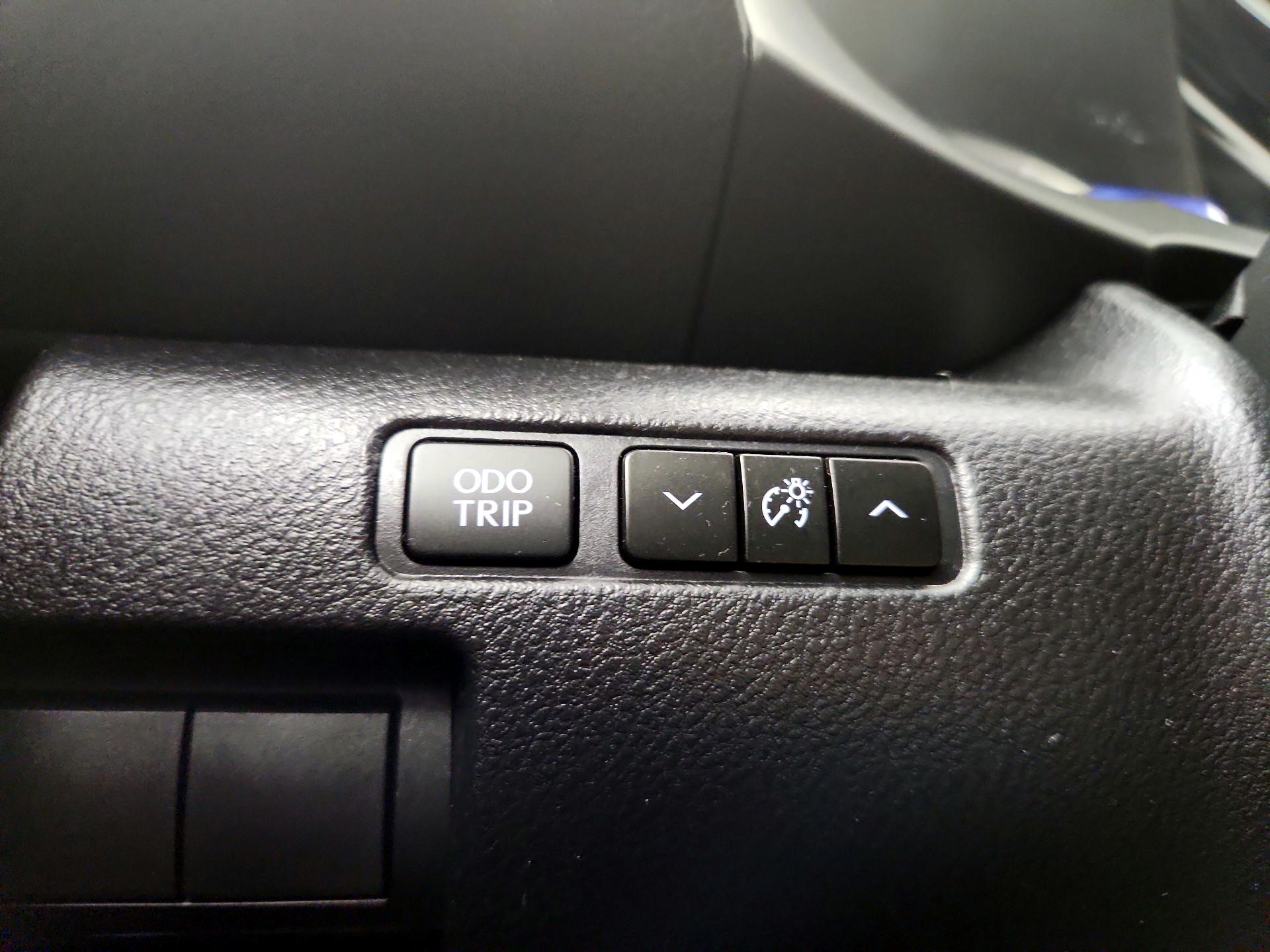 Thumbnail: 2023 Lexus IS - 13