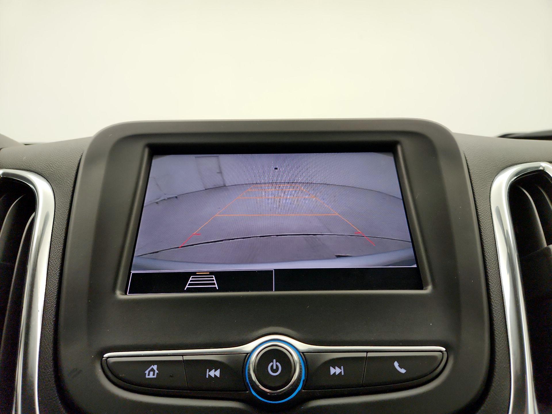 Thumbnail: 2022 Chevrolet Equinox - 14