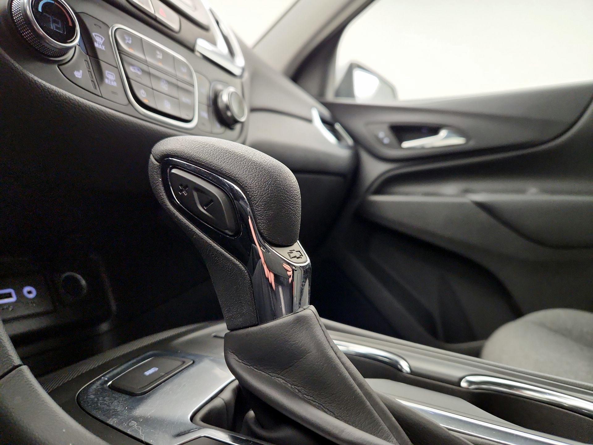 Thumbnail: 2022 Chevrolet Equinox - 17