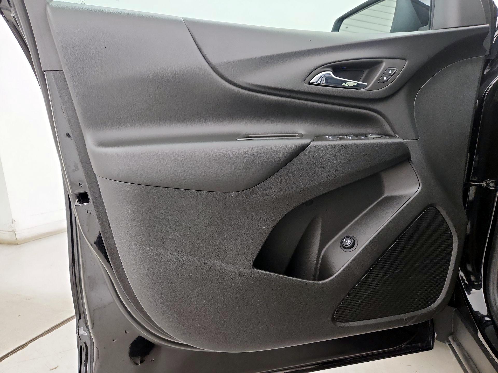 Thumbnail: 2023 Chevrolet Equinox - 12