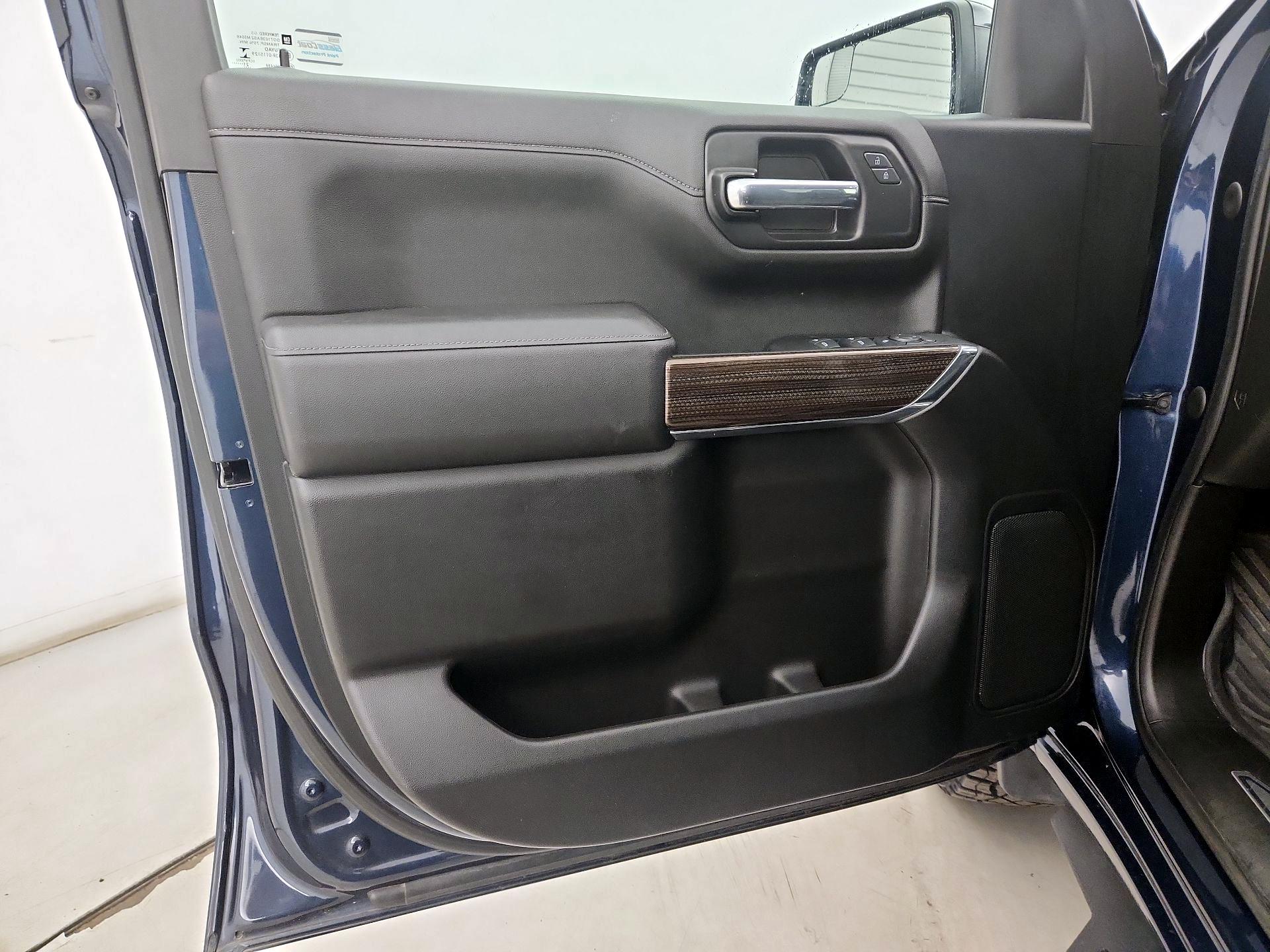 Thumbnail: 2021 Chevrolet Silverado 1500 - 12