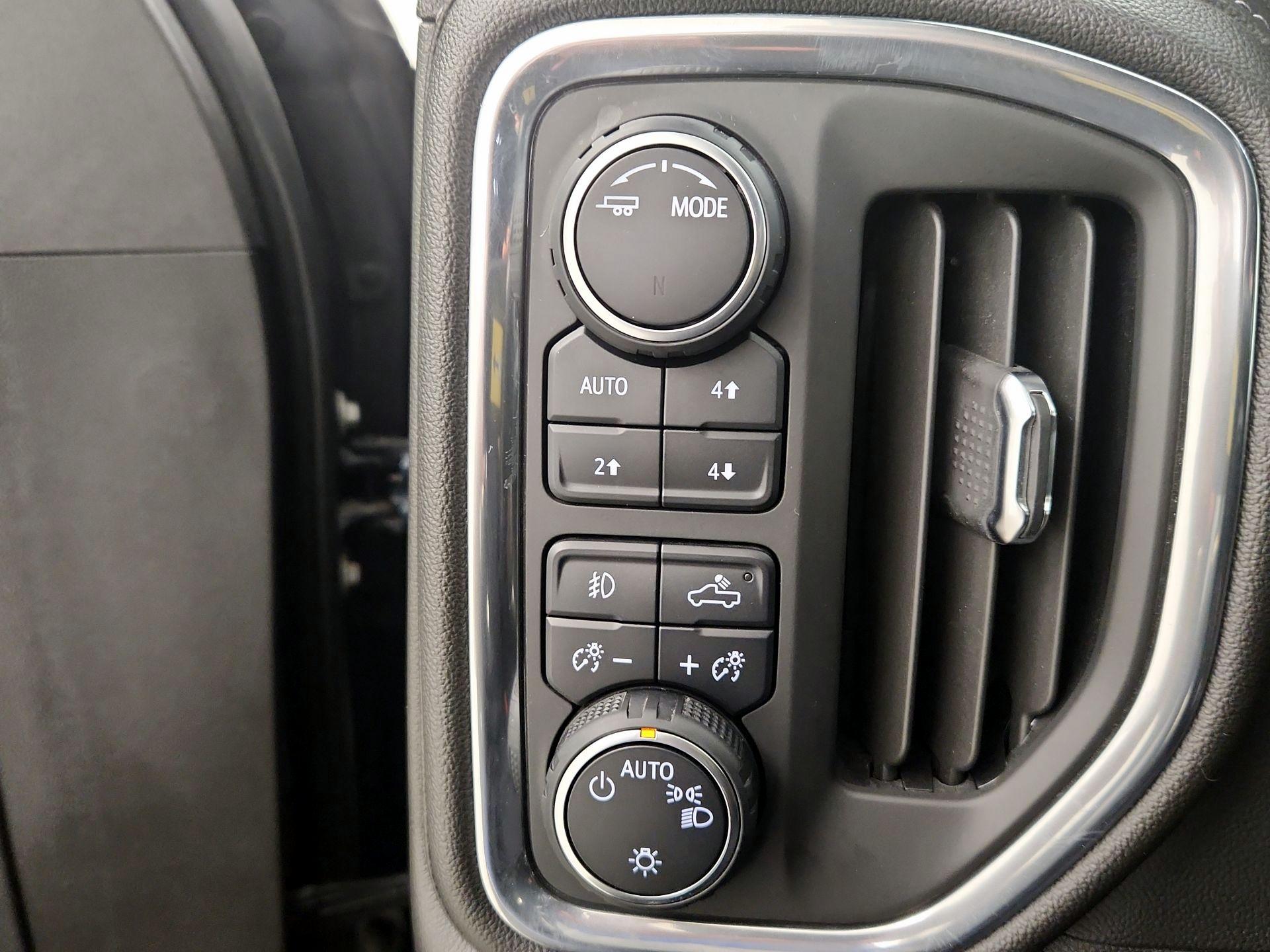 Thumbnail: 2021 Chevrolet Silverado 1500 - 13