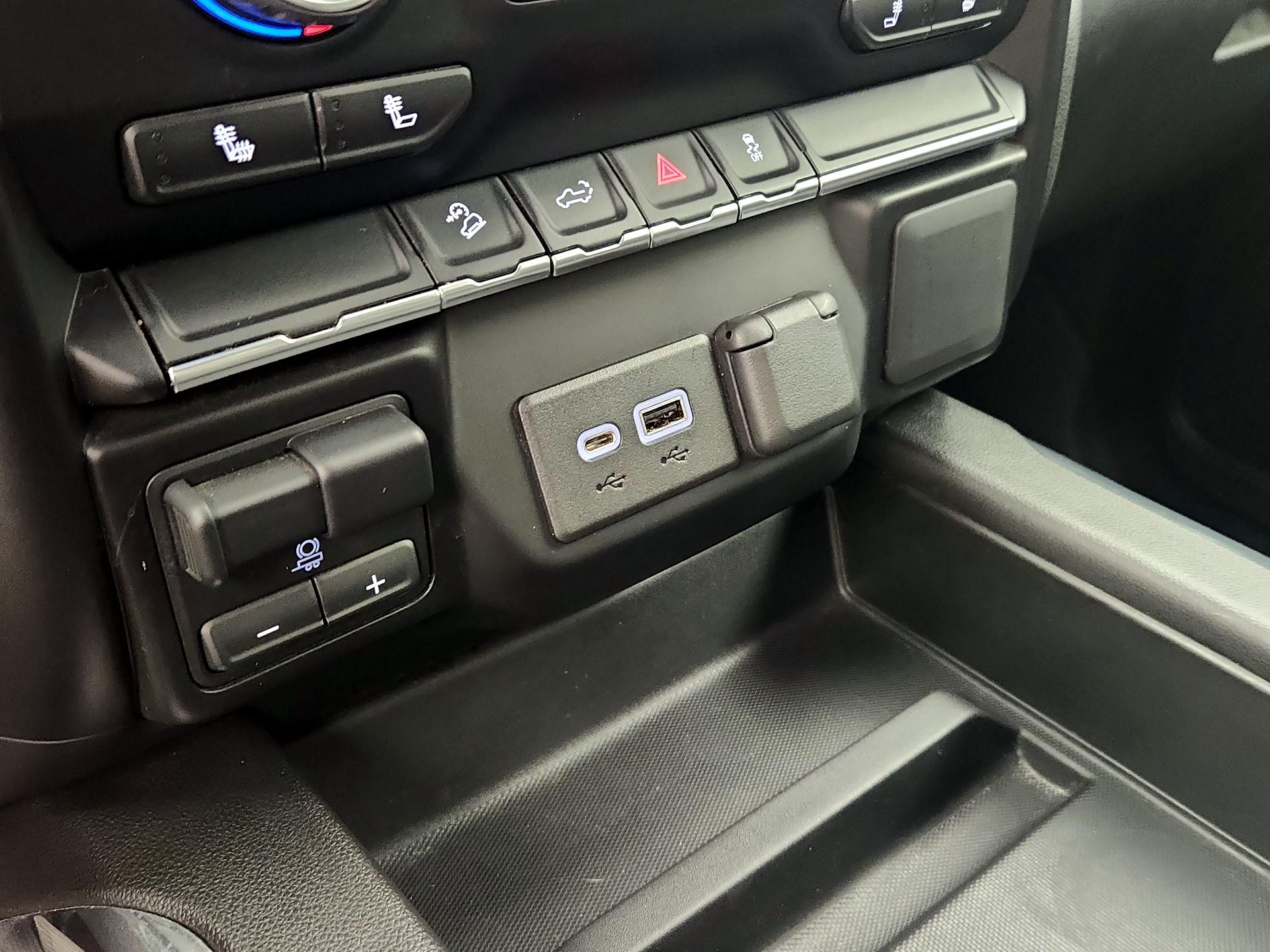 Thumbnail: 2021 Chevrolet Silverado 1500 - 18