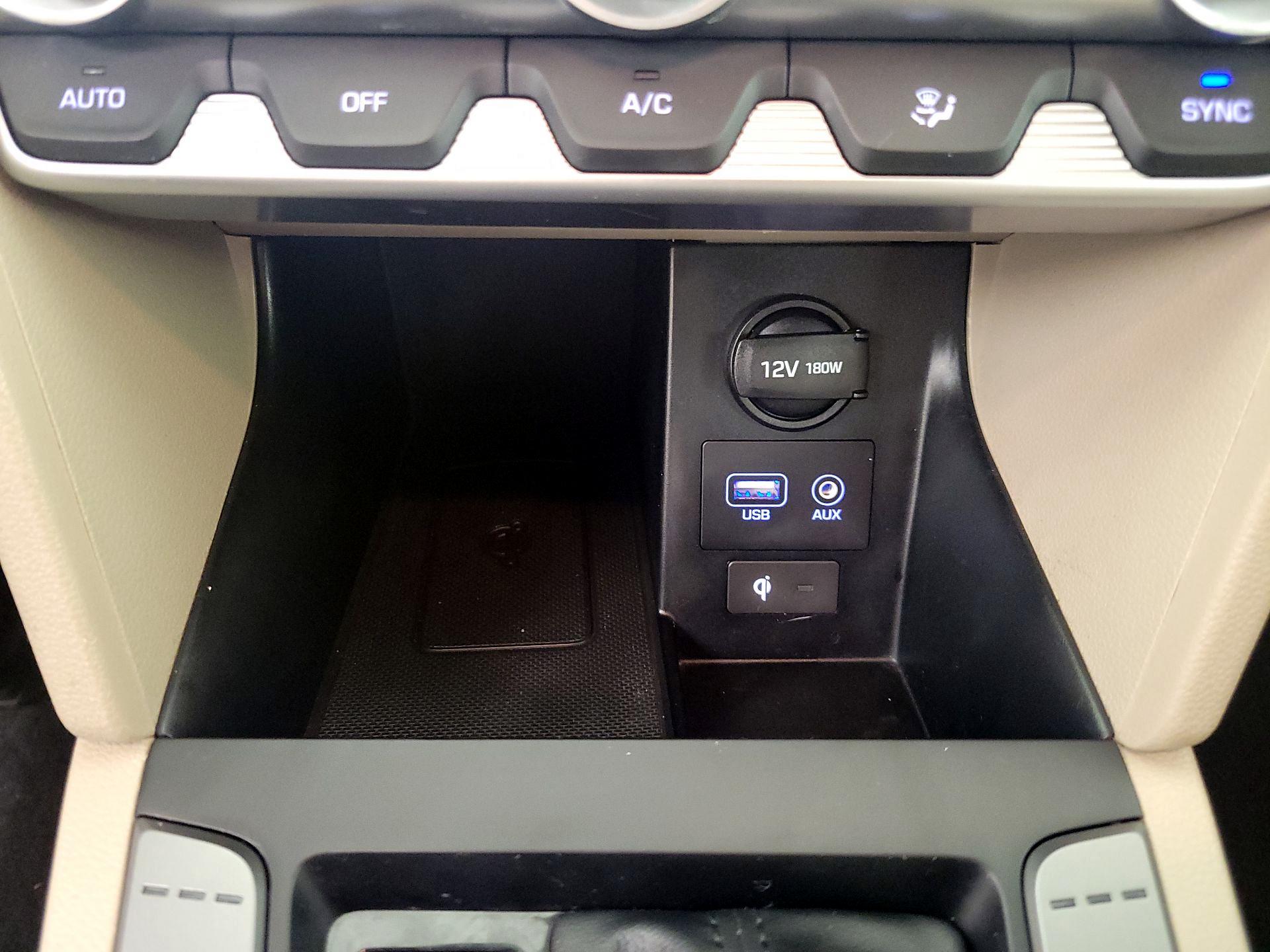 Thumbnail: 2020 Hyundai Elantra - 18