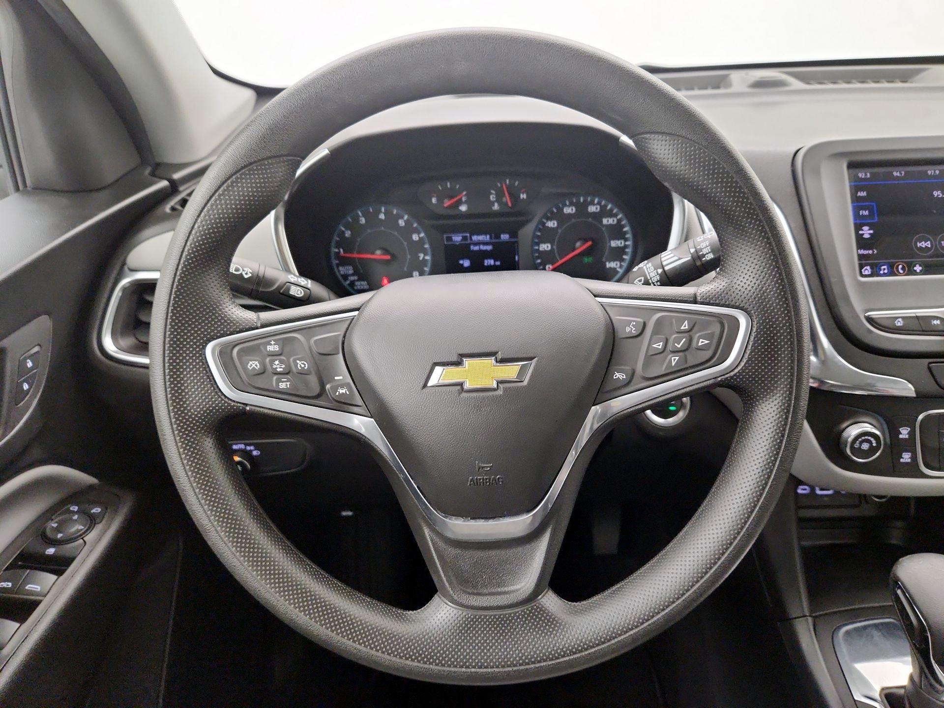 Thumbnail: 2022 Chevrolet Equinox - 10