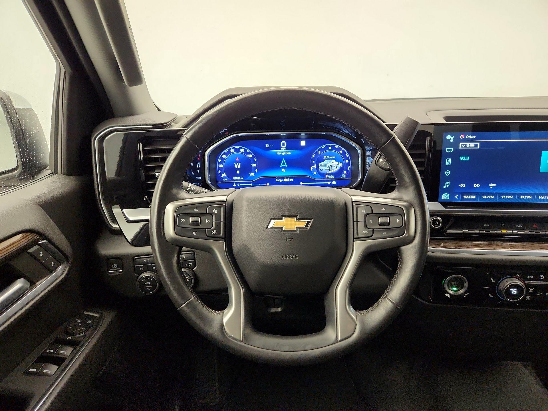 Thumbnail: 2022 Chevrolet Silverado 1500 - 10