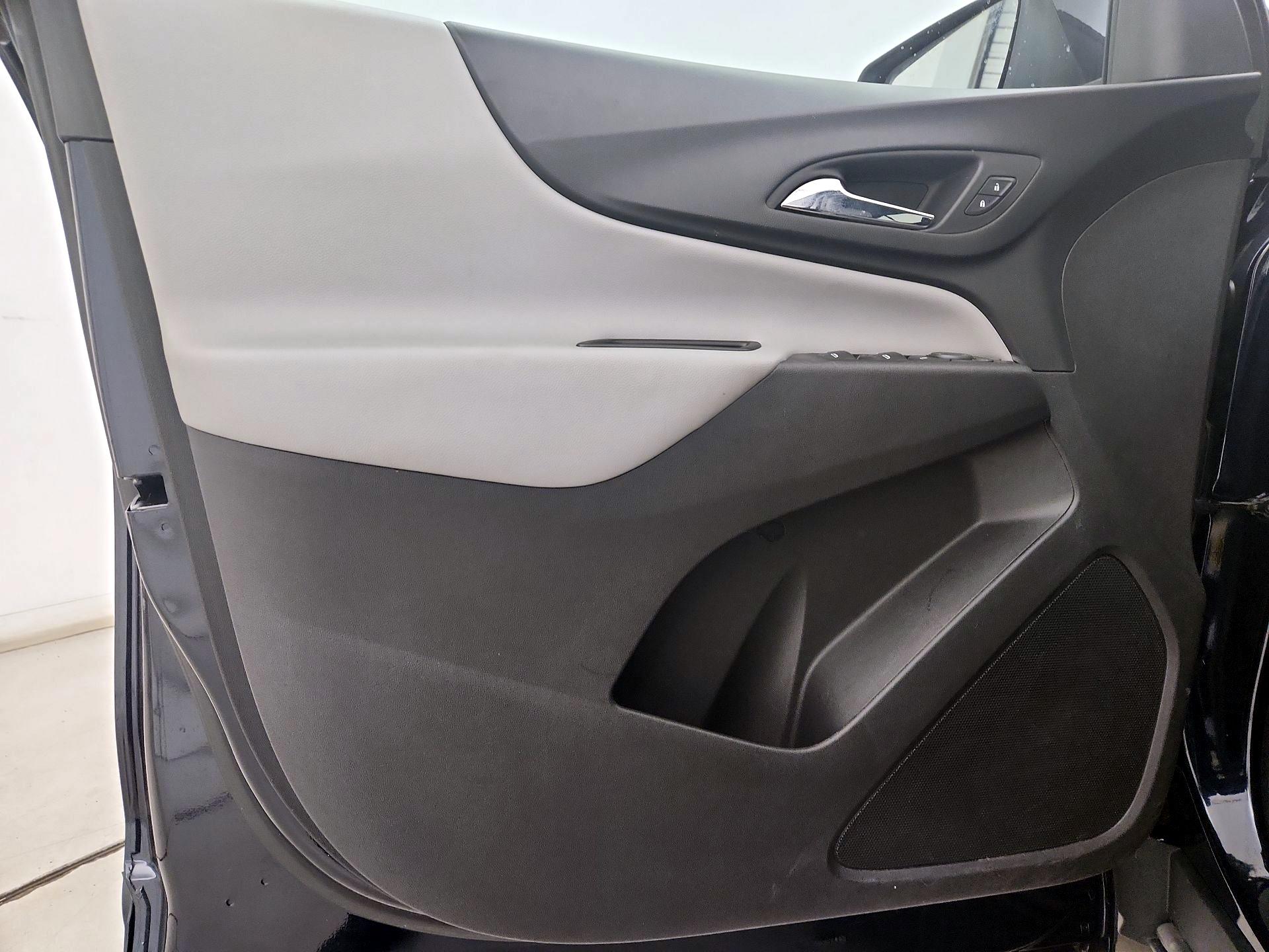 Thumbnail: 2020 Chevrolet Equinox - 12