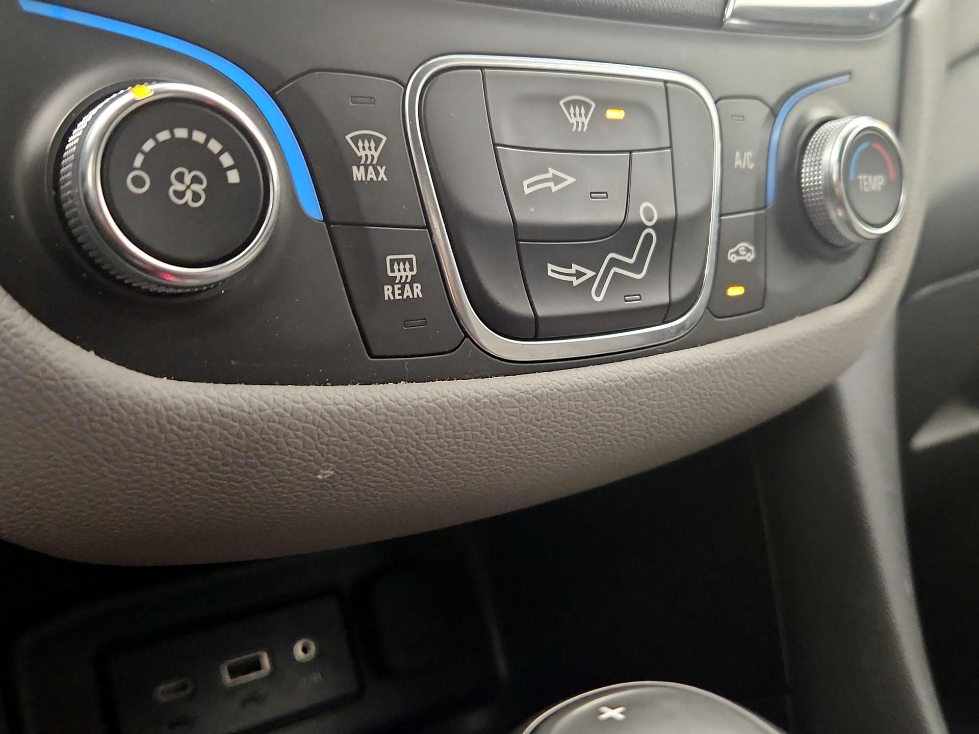 Thumbnail: 2020 Chevrolet Equinox - 16