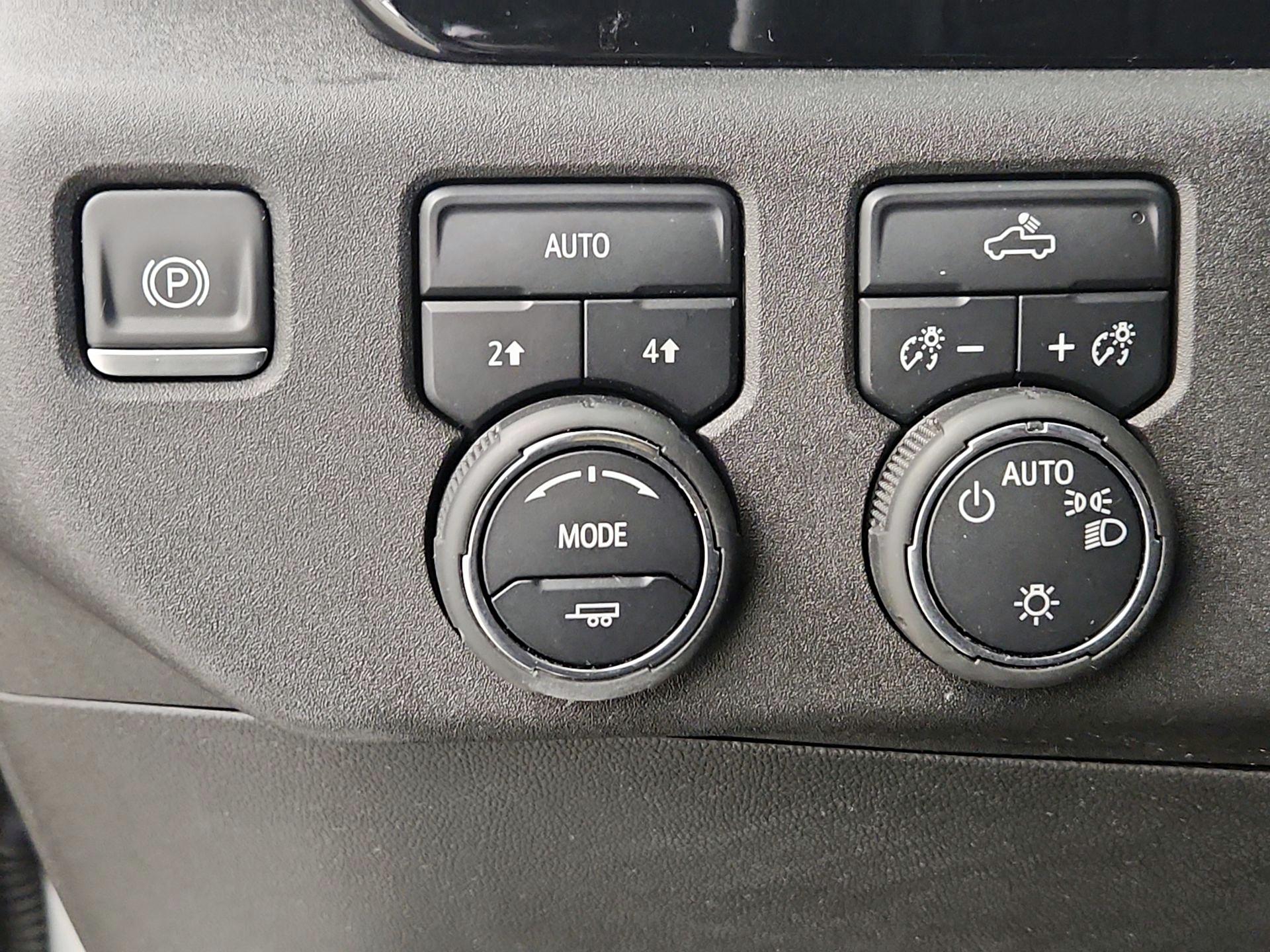 Thumbnail: 2022 Chevrolet Silverado 1500 - 13