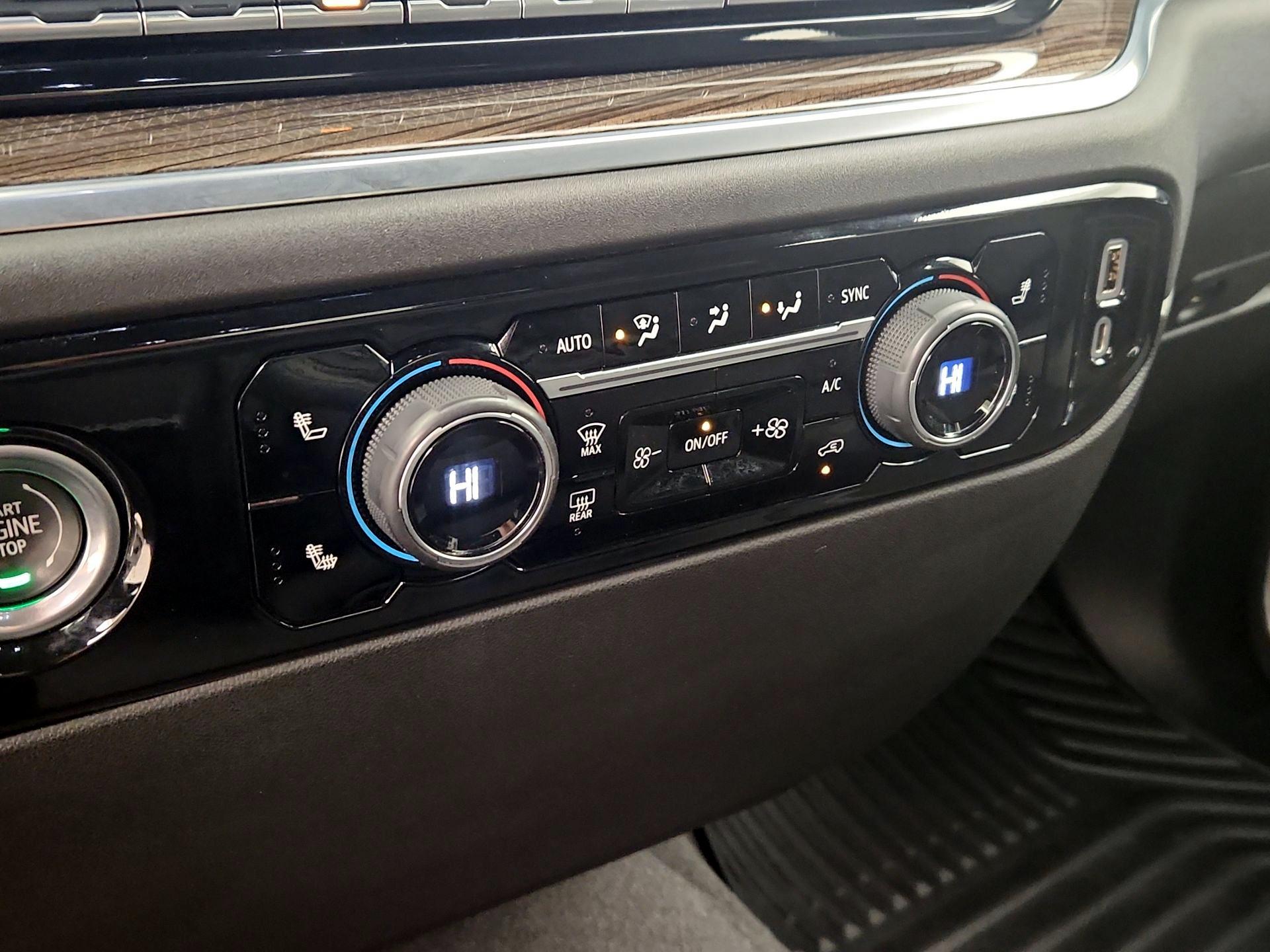 Thumbnail: 2022 Chevrolet Silverado 1500 - 16