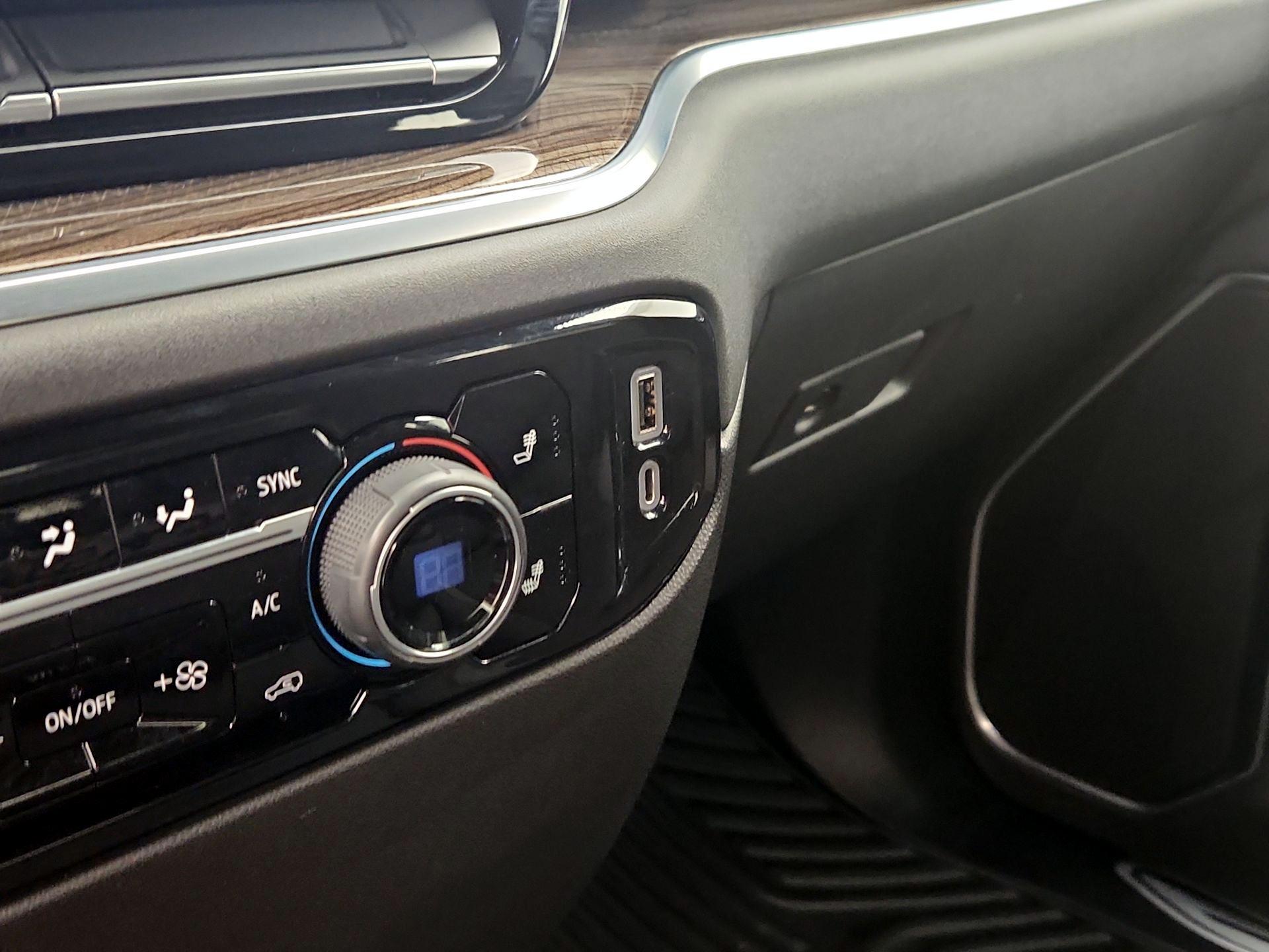 Thumbnail: 2022 Chevrolet Silverado 1500 - 18