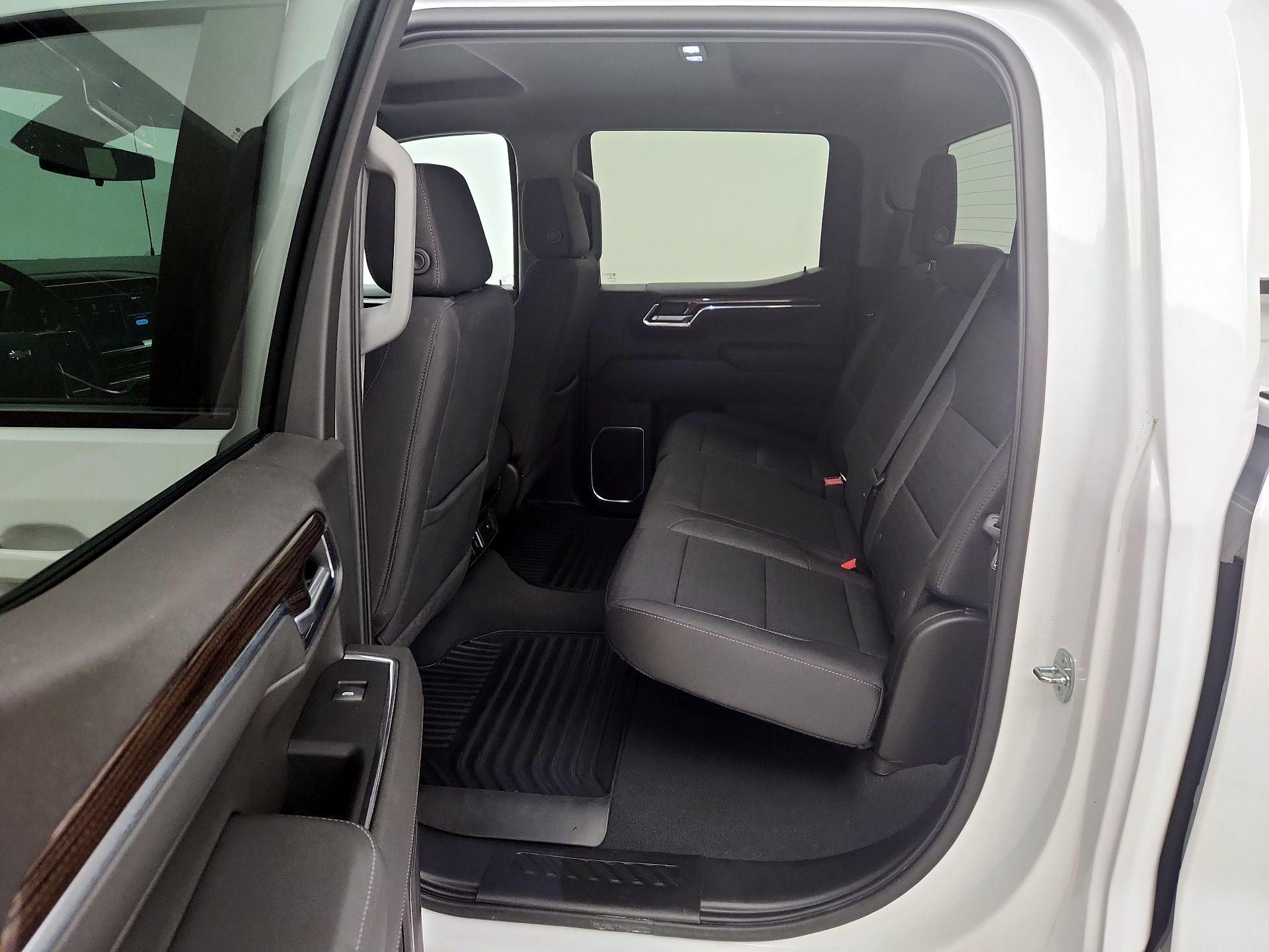 Thumbnail: 2022 Chevrolet Silverado 1500 - 19